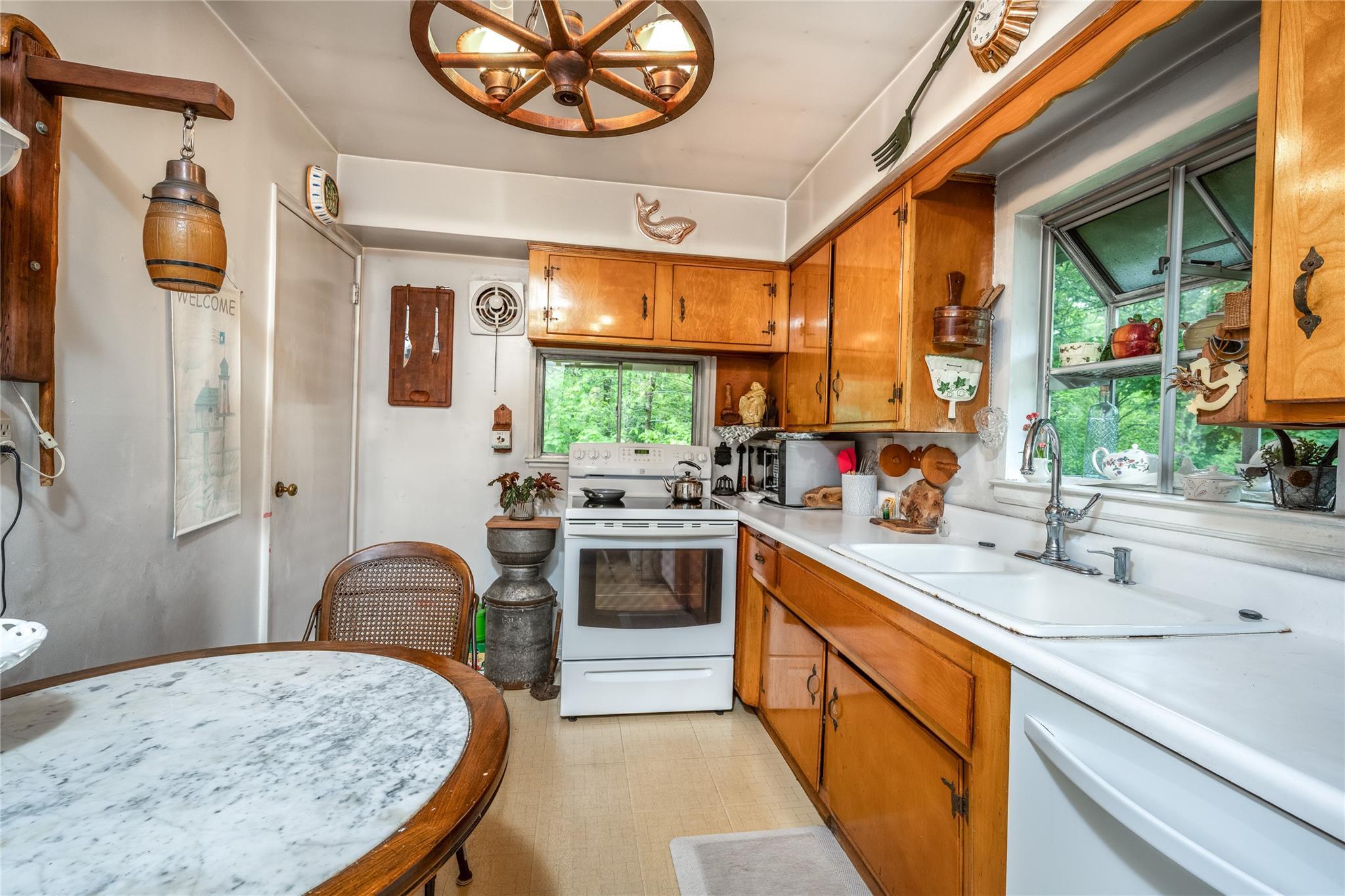 Single Family Briarbrook  Westchester County, NY 10562, MLS-851881-10