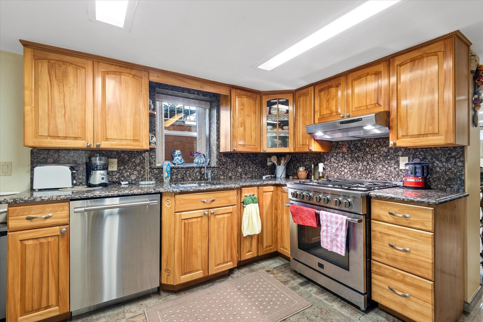 Single Family 85th  Queens, NY 11414, MLS-851894-20