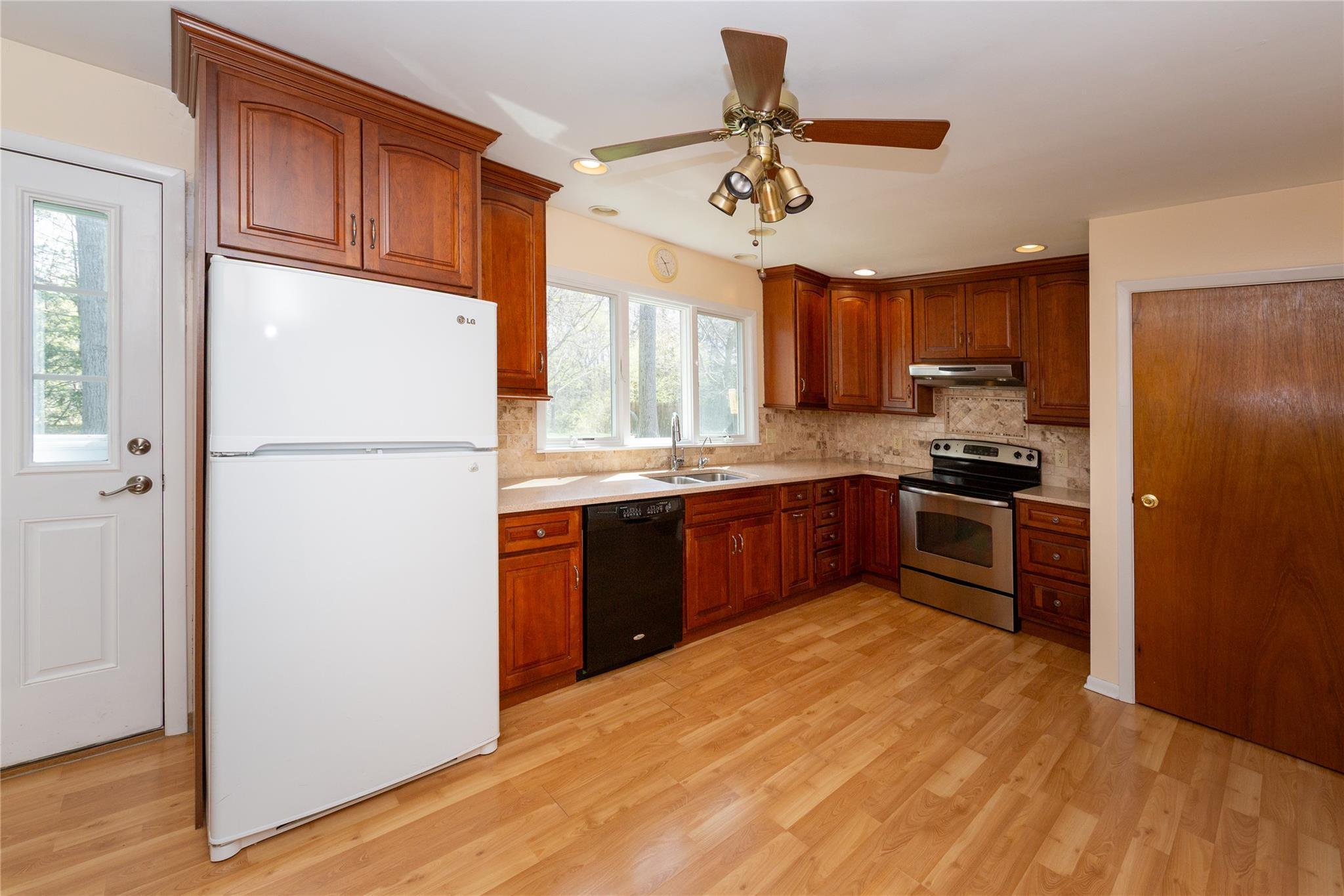 Single Family Lincoln  Dutchess County, NY 12601, MLS-851896-12