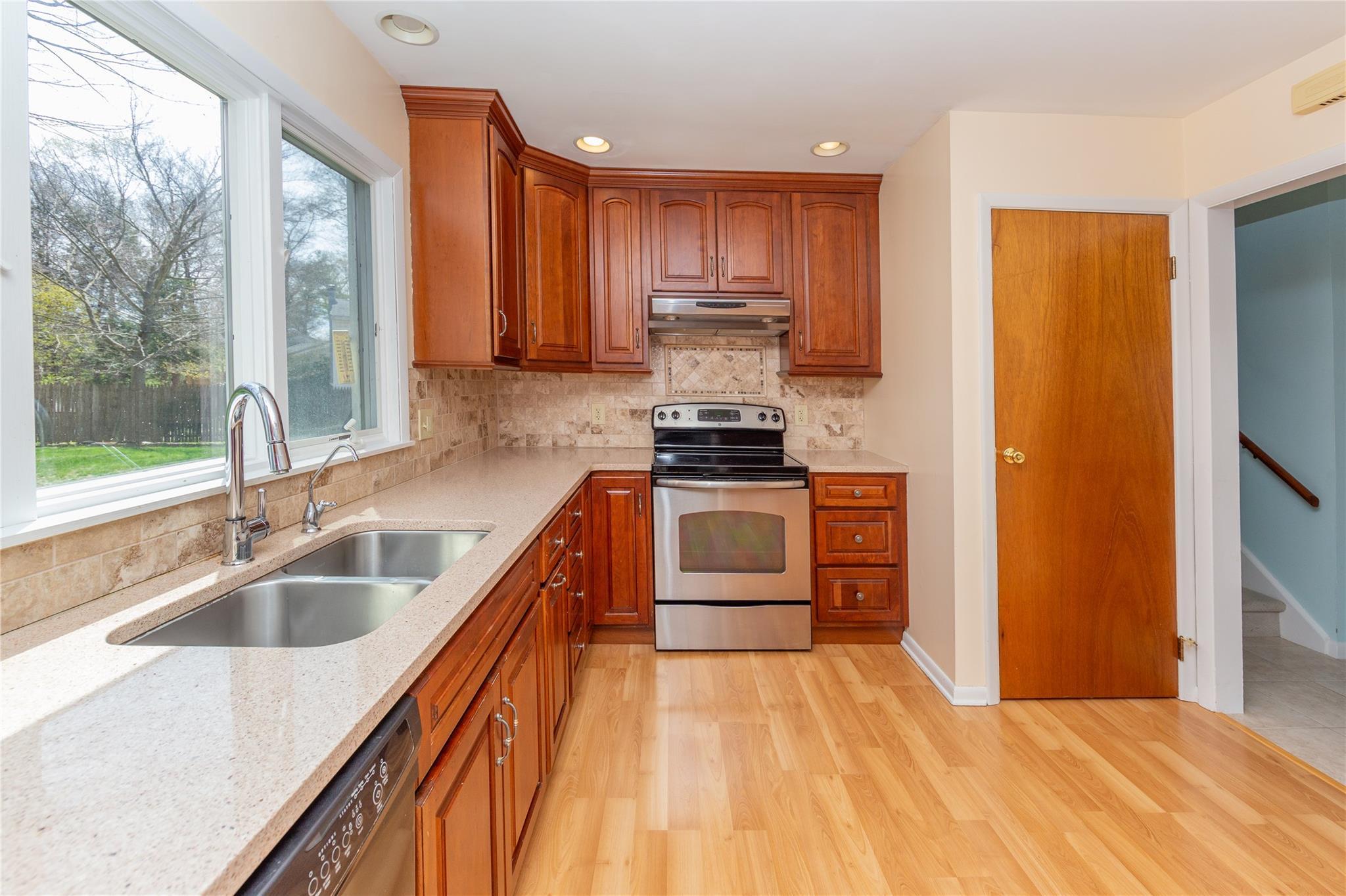 Single Family Lincoln  Dutchess County, NY 12601, MLS-851896-15