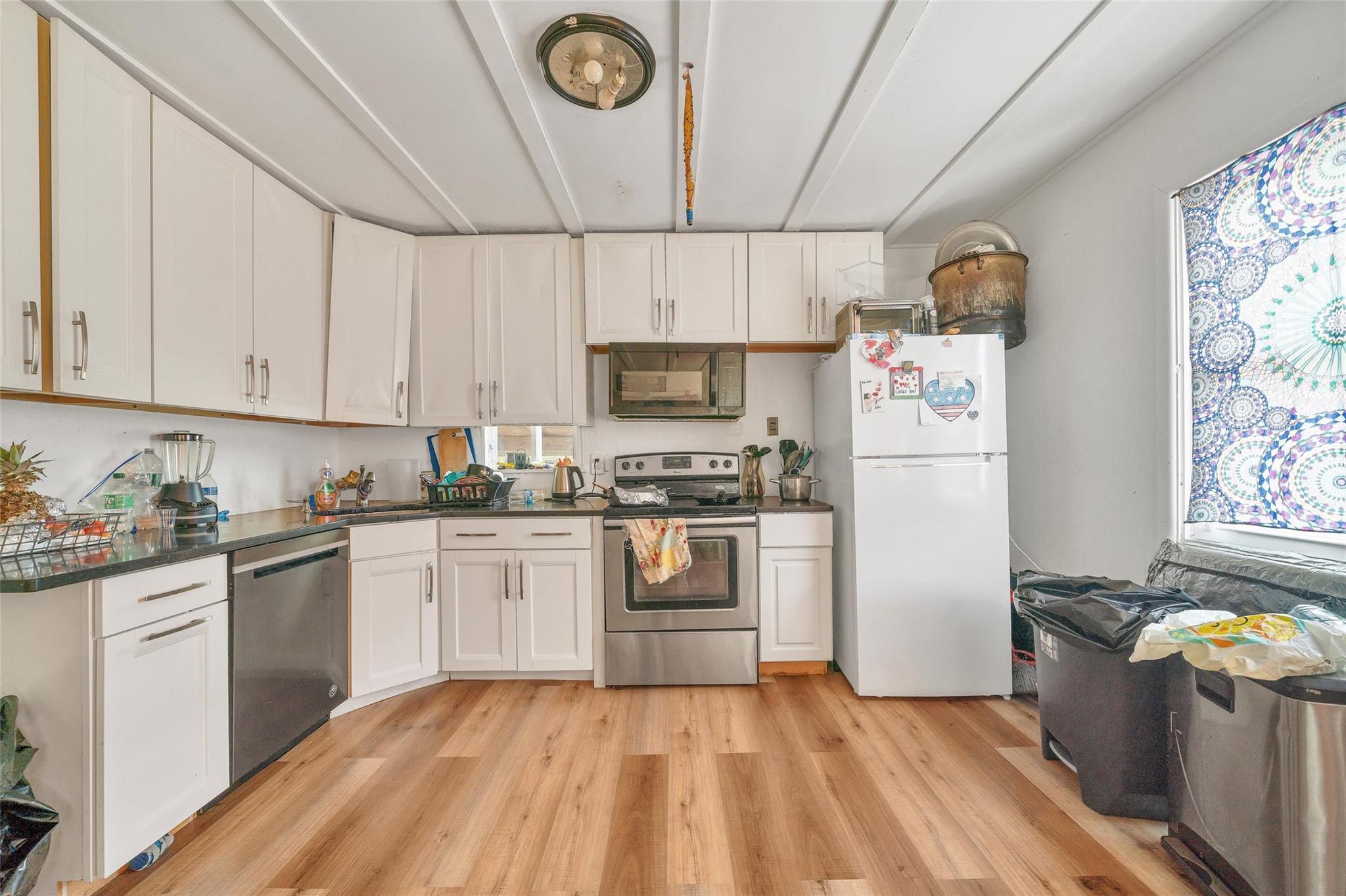 Single Family End  Sullivan County, NY 12733, MLS-851901-8
