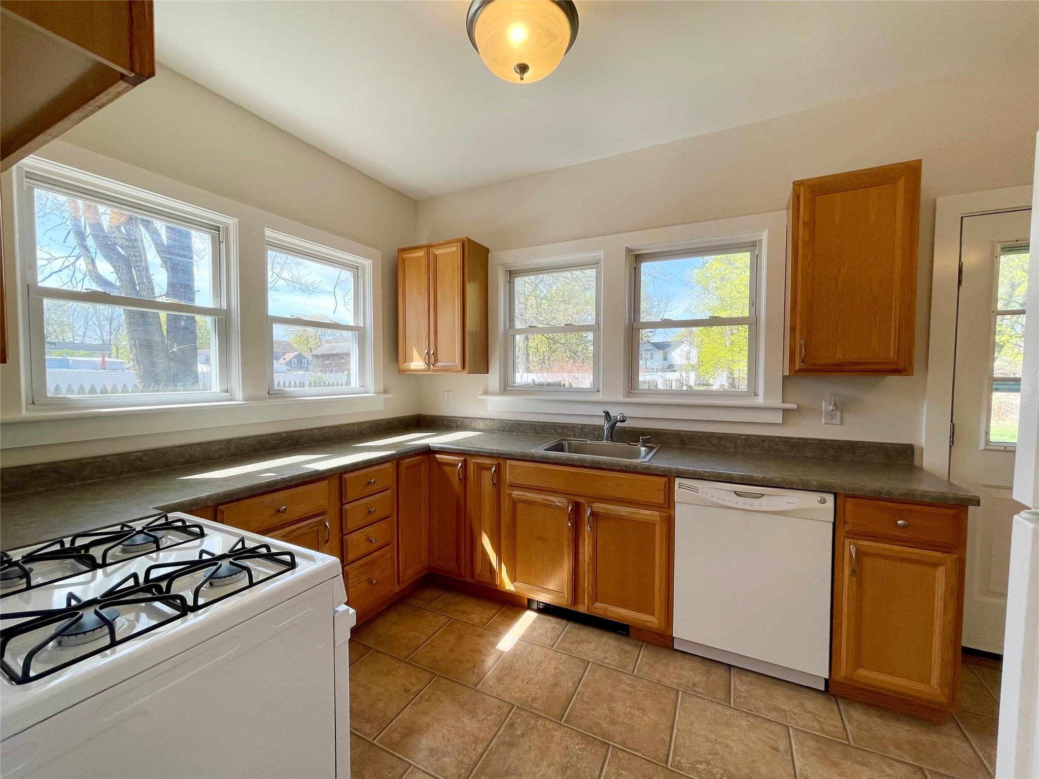 Single Family Albany Post  Dutchess County, NY 12538, MLS-851904-7