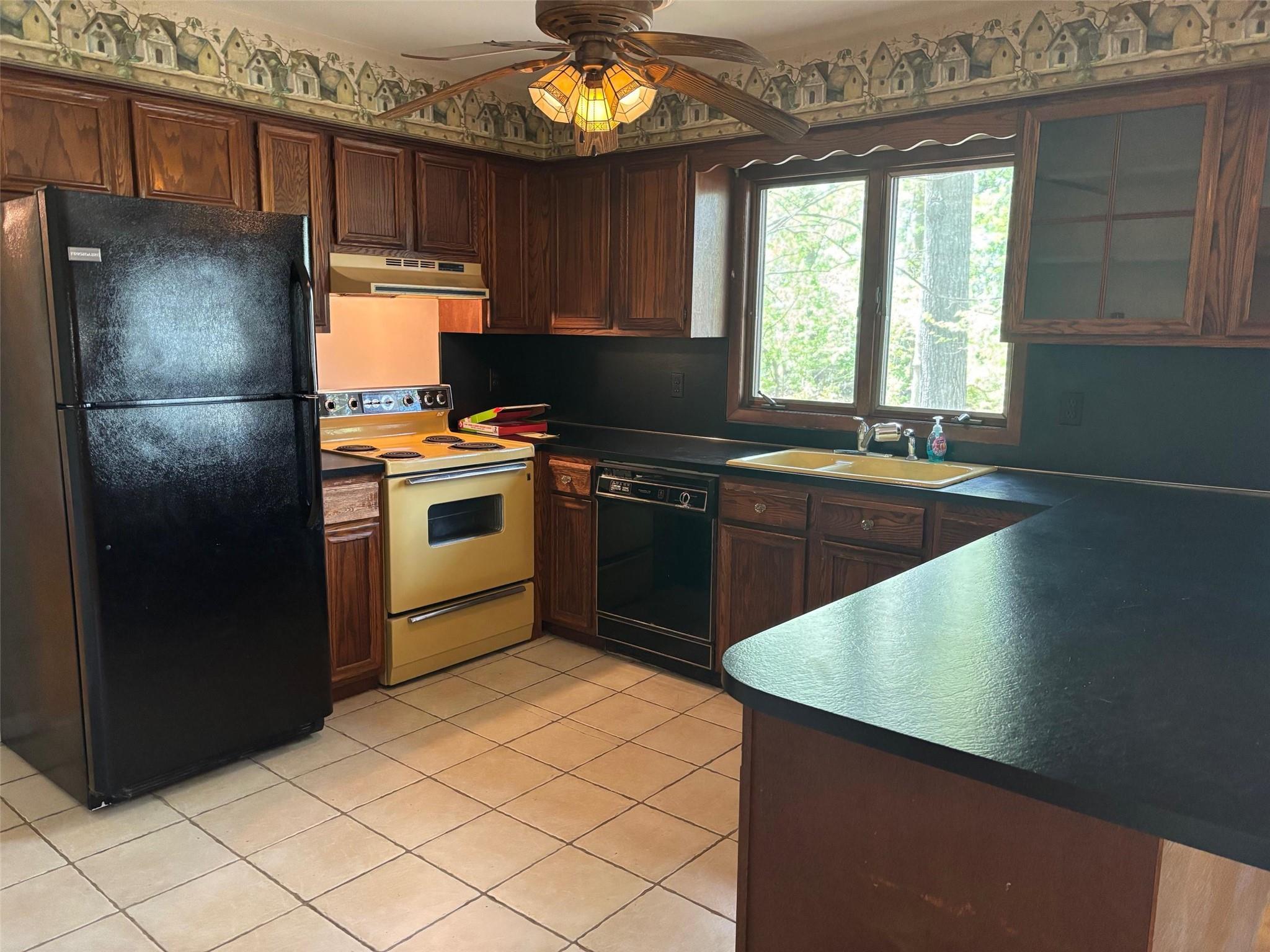 Single Family Gillette  Suffolk County, NY 11705, MLS-851907-6