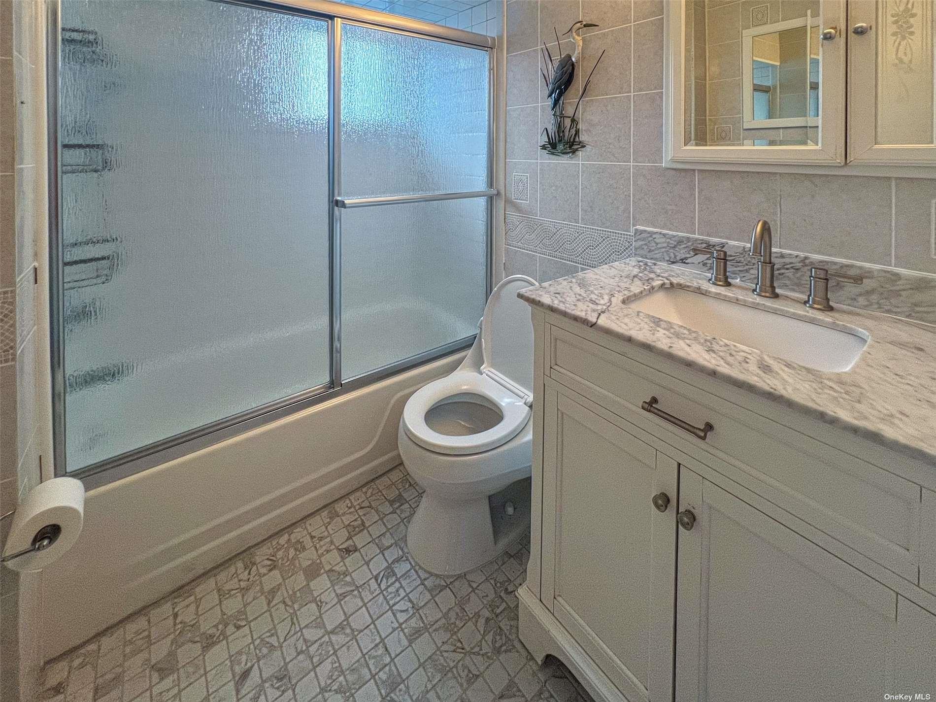 Single Family Reinhart  Suffolk County, NY 11747, MLS-851918-13