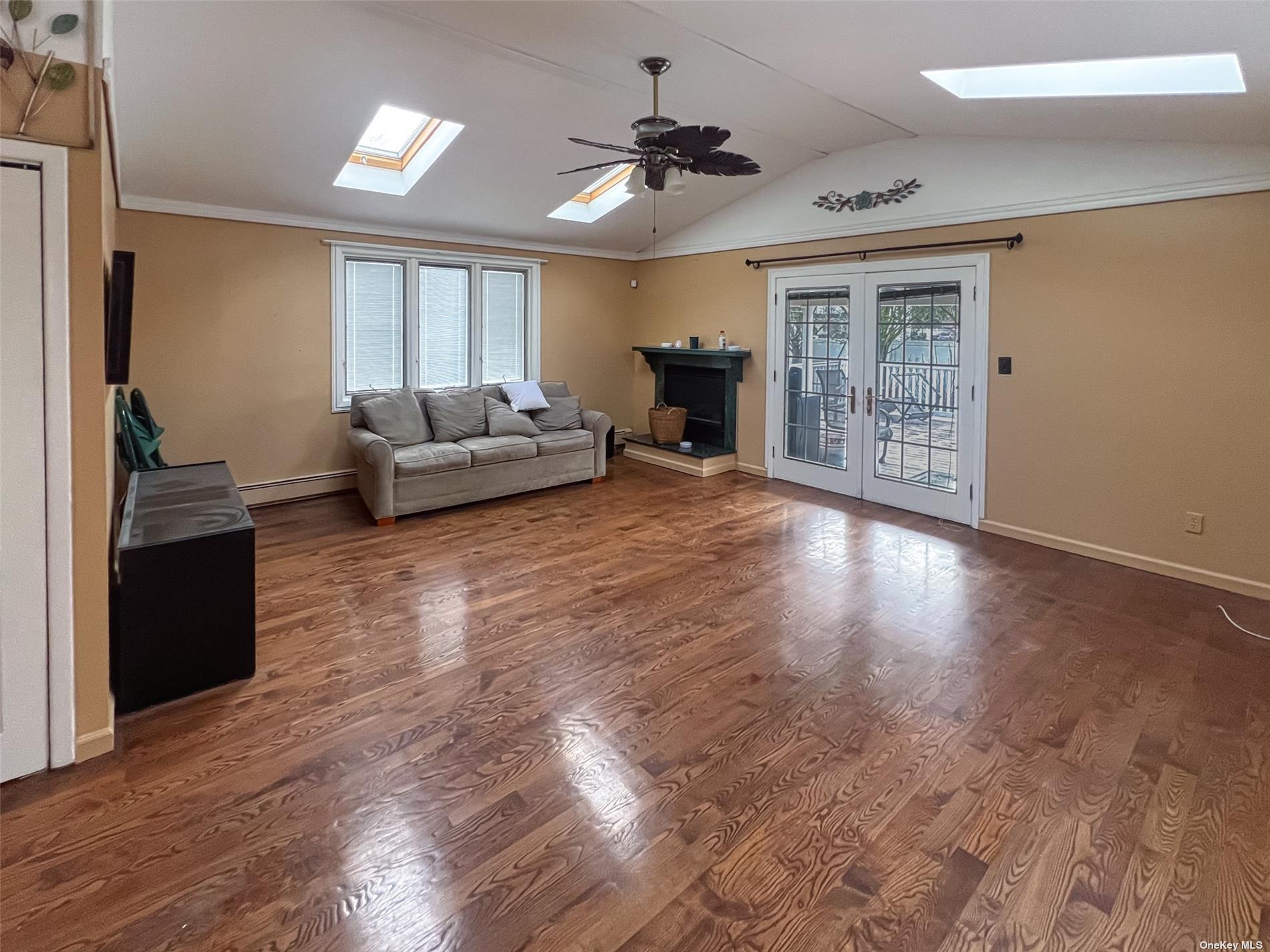 Single Family Reinhart  Suffolk County, NY 11747, MLS-851918-15