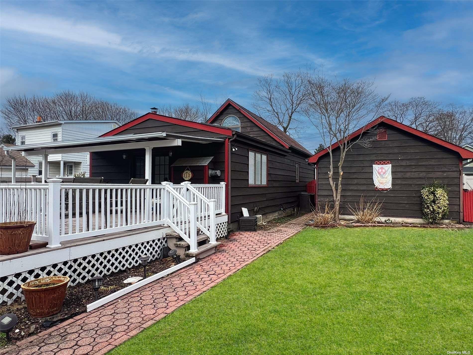Single Family Reinhart  Suffolk County, NY 11747, MLS-851918-26
