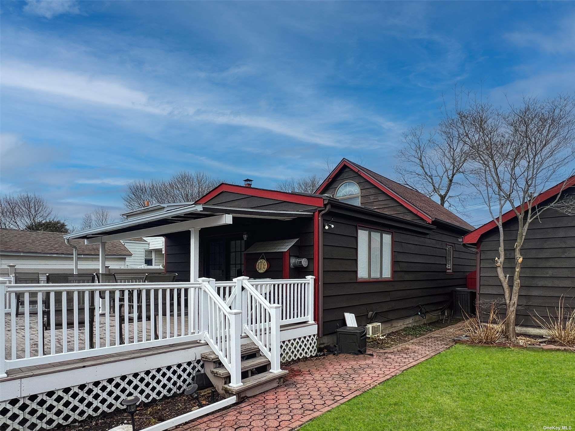 Single Family Reinhart  Suffolk County, NY 11747, MLS-851918-29