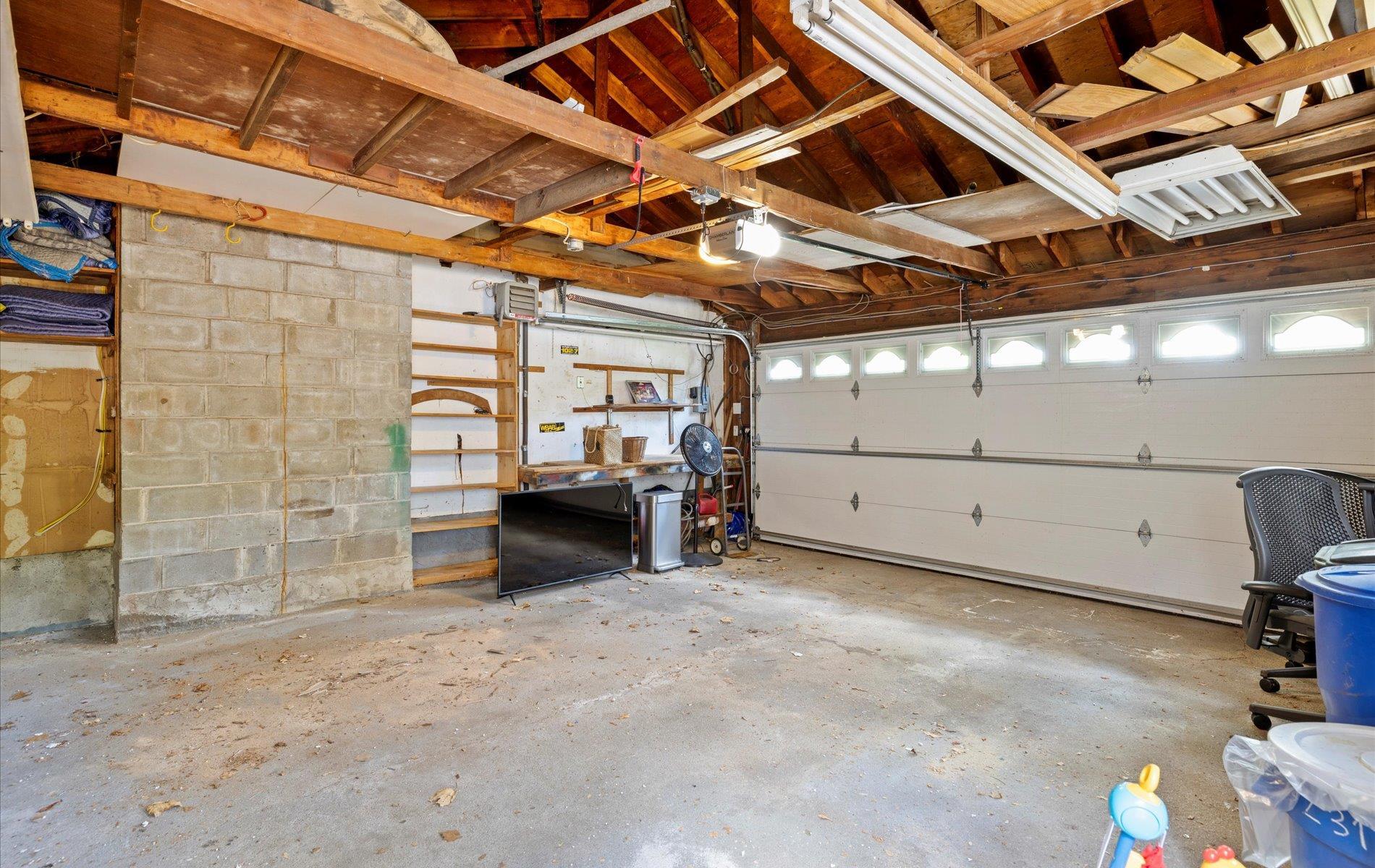 Single Family Prospect  Suffolk County, NY 11721, MLS-851937-36