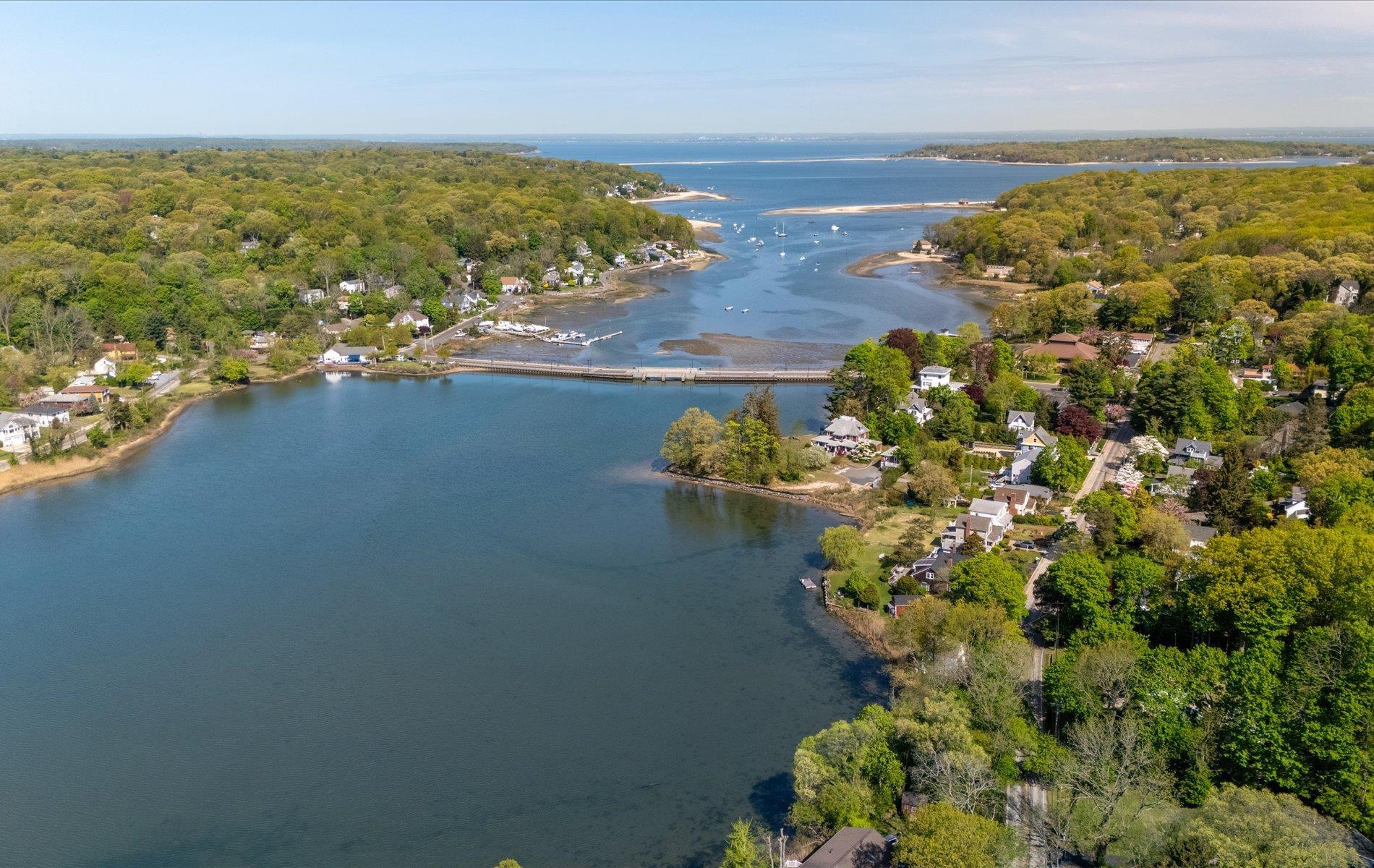 Single Family Prospect  Suffolk County, NY 11721, MLS-851937-43