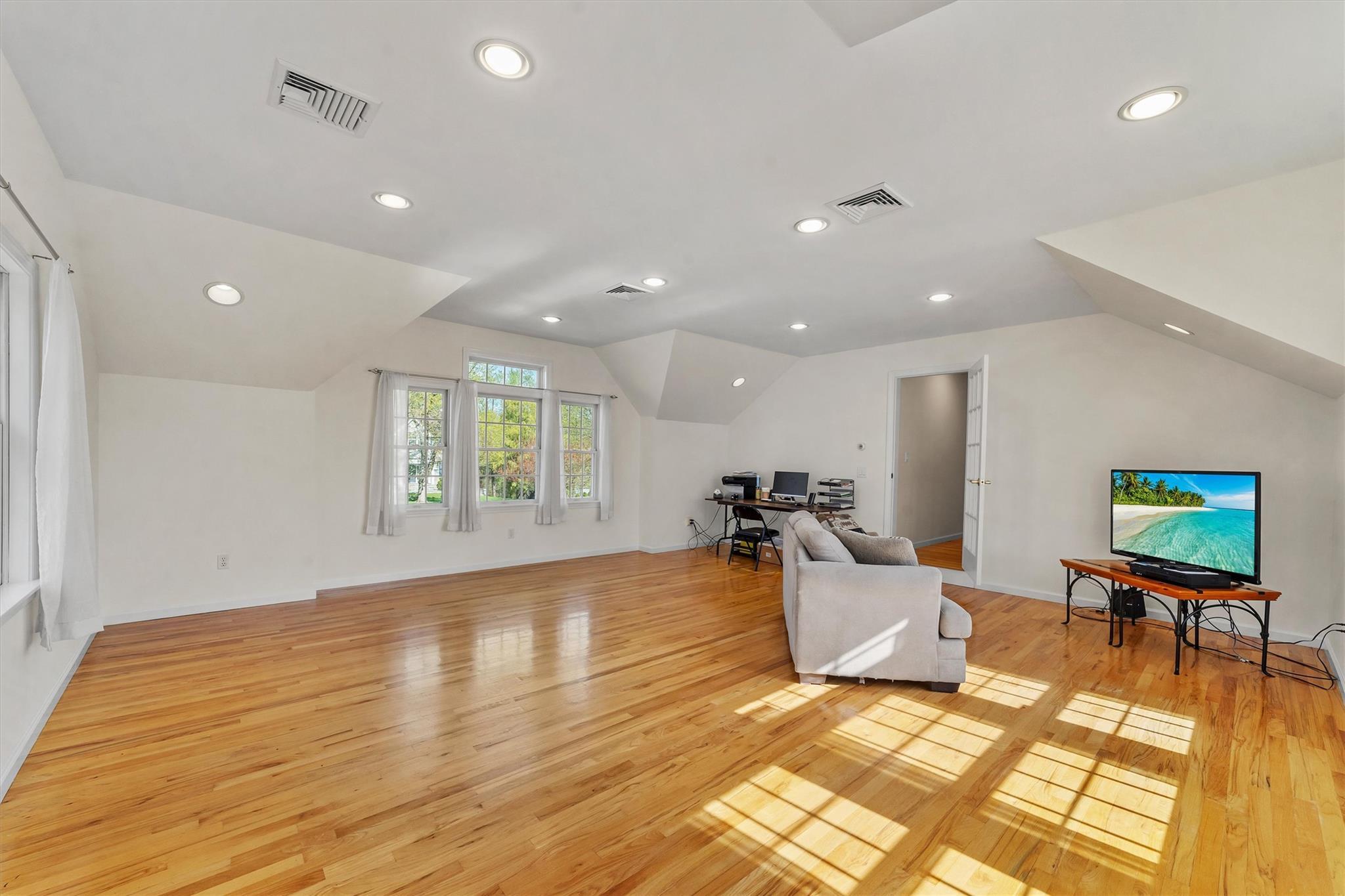 Single Family Sunset  Westchester County, NY 10598, MLS-851938-24
