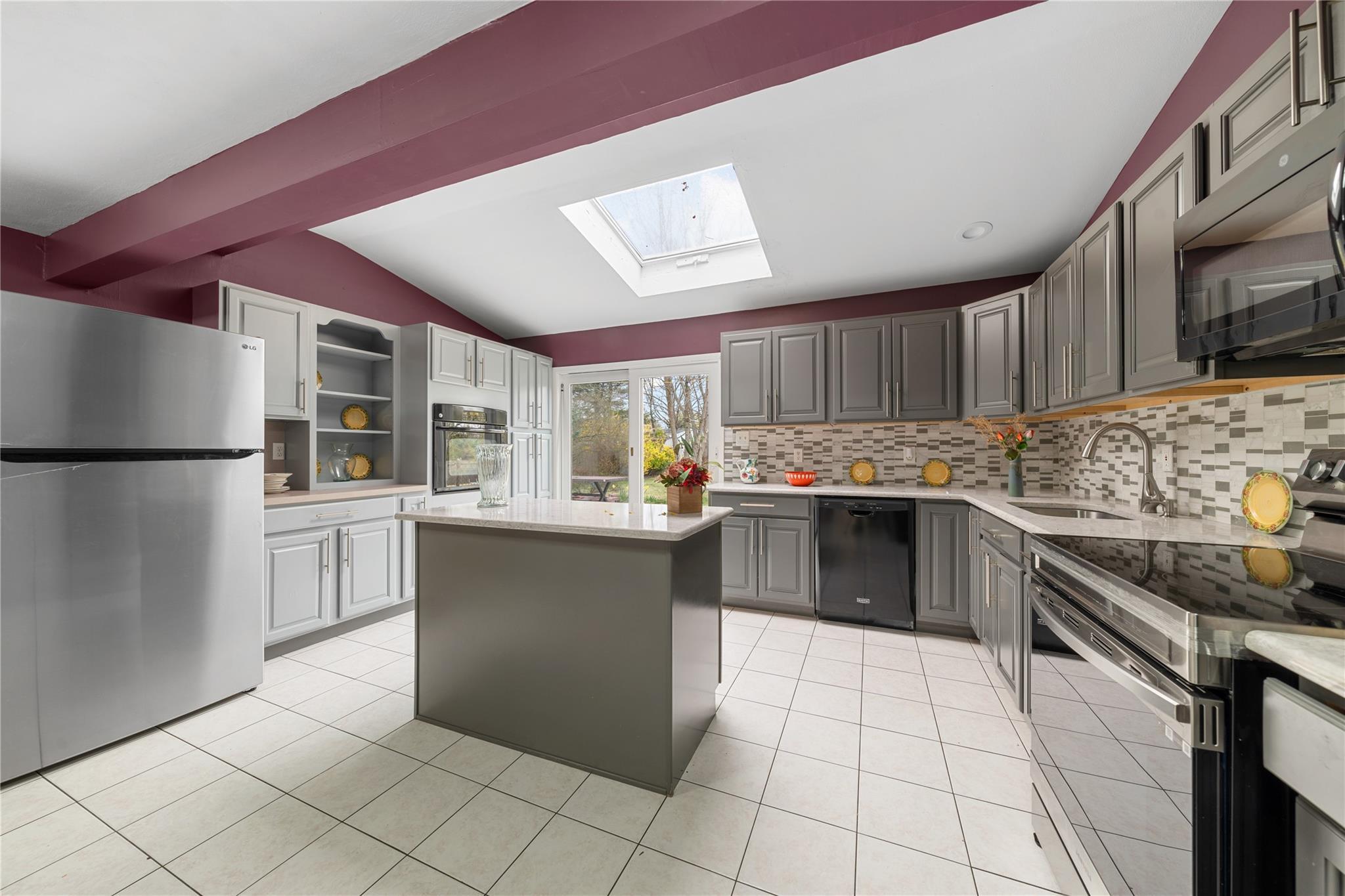 Single Family Brookfield  Suffolk County, NY 11720, MLS-851957-11