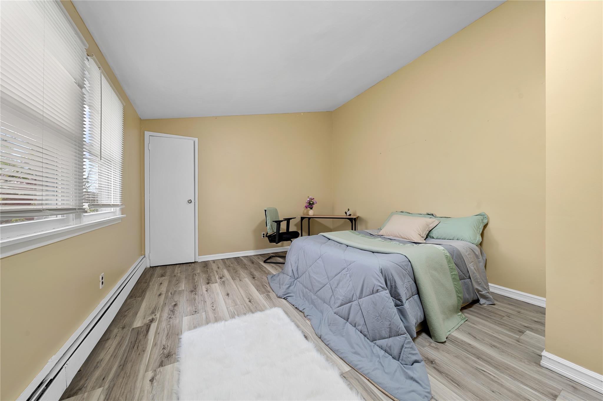 Single Family Brookfield  Suffolk County, NY 11720, MLS-851957-25