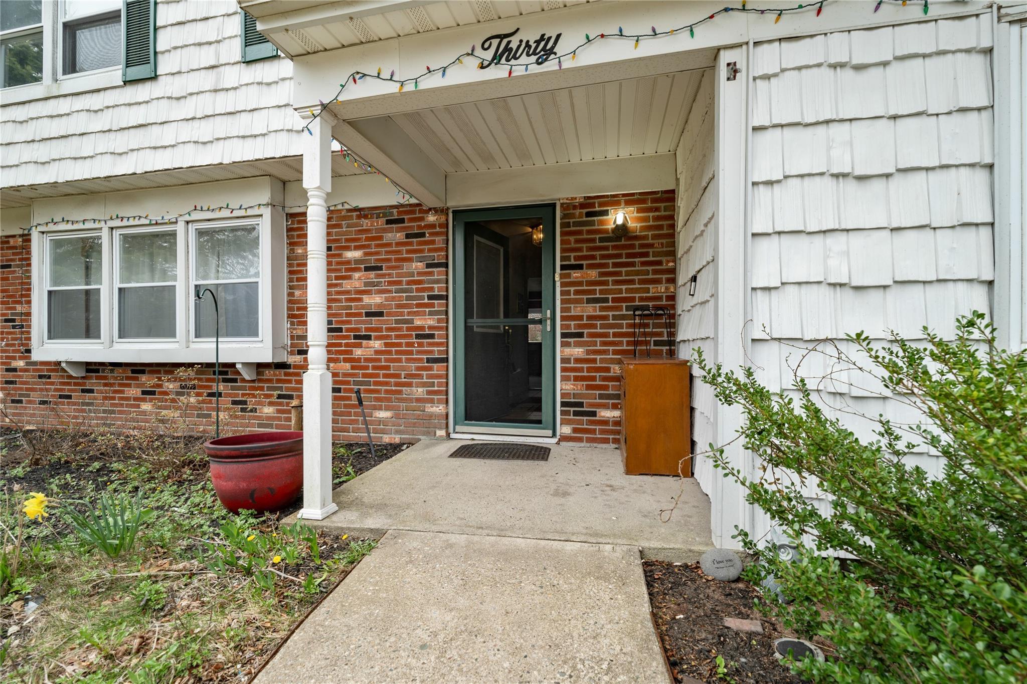 Single Family Brookfield  Suffolk County, NY 11720, MLS-851957-3
