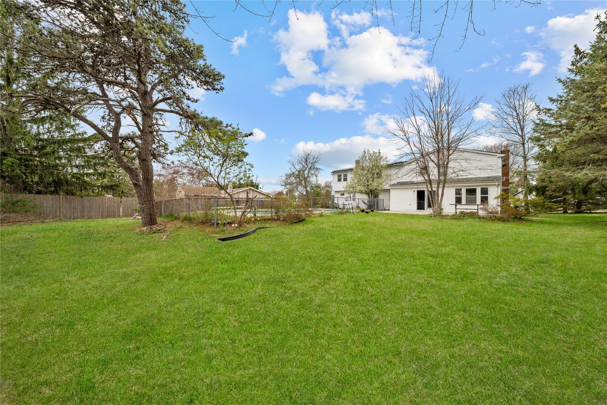 Single Family Brookfield  Suffolk County, NY 11720, MLS-851957-35