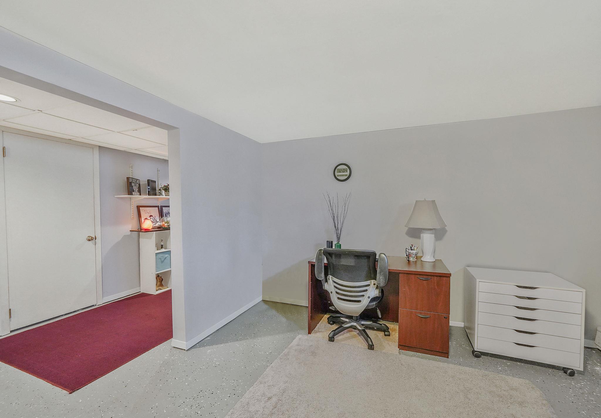 Single Family Alder  Suffolk County, NY 11951, MLS-851961-30