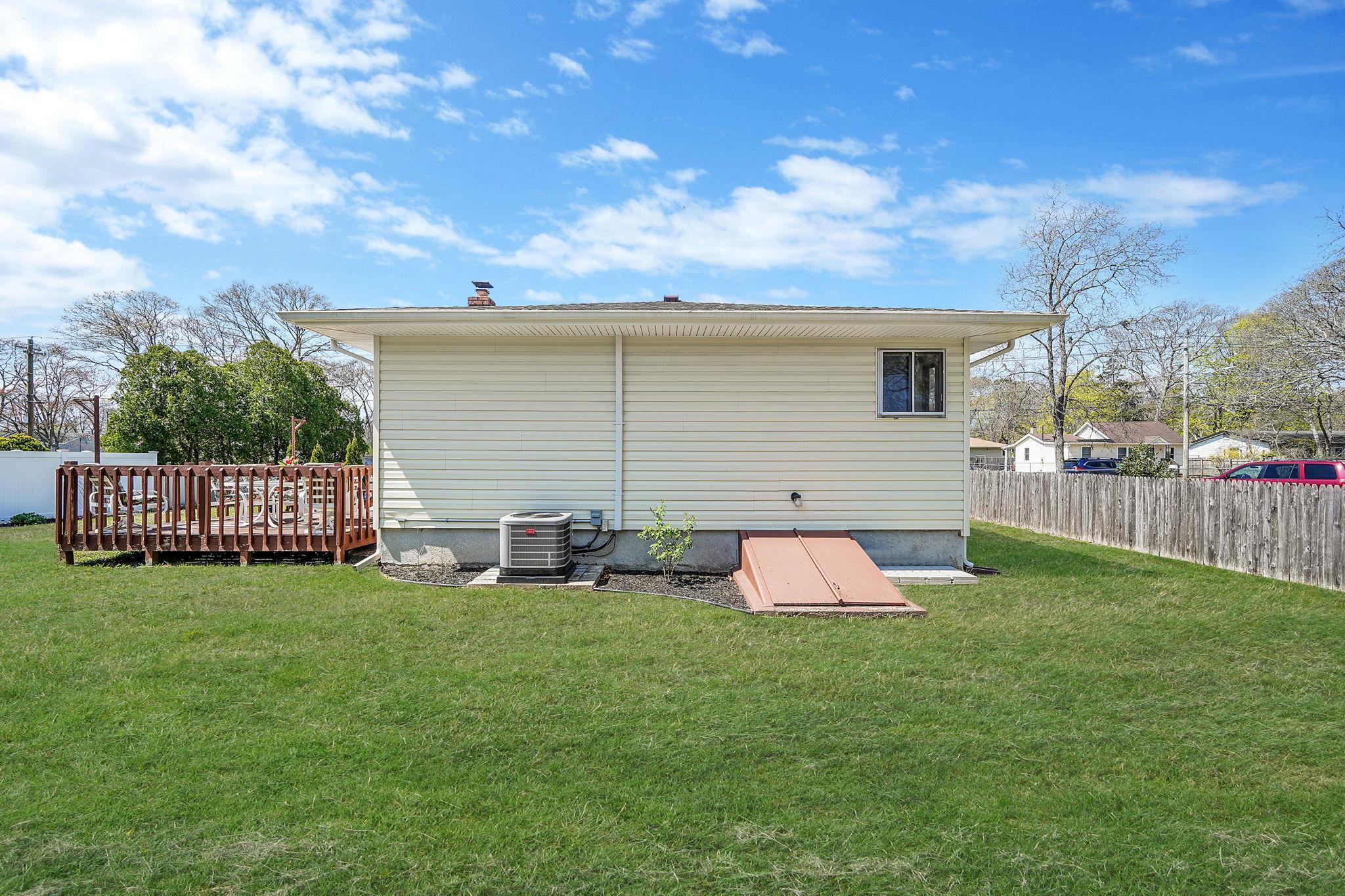 Single Family Alder  Suffolk County, NY 11951, MLS-851961-7