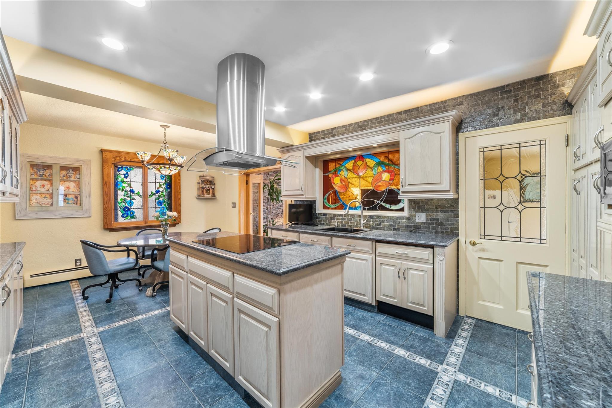 Single Family Kneeland  Westchester County, NY 10705, MLS-851965-11