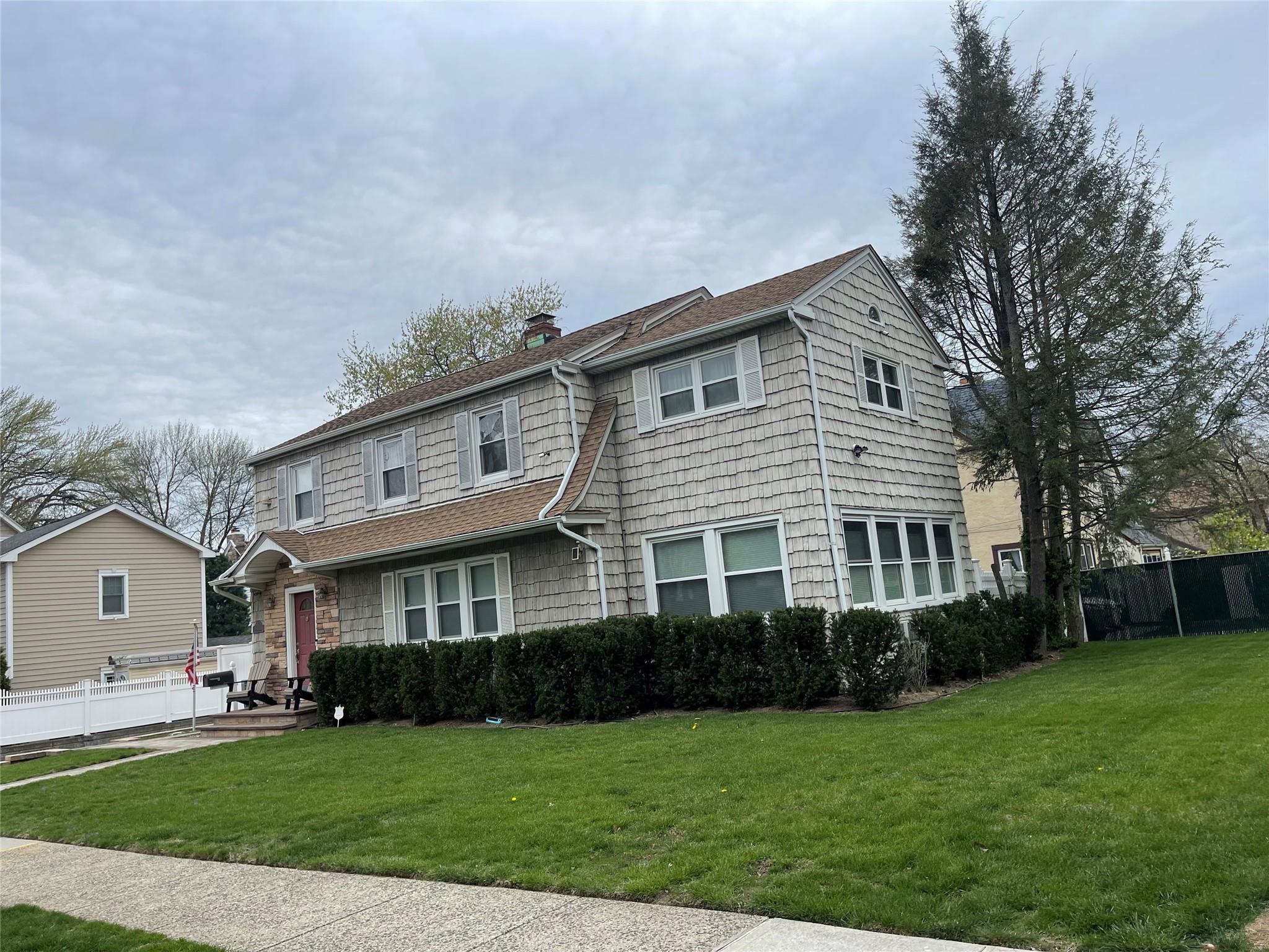 Single Family 38th  Queens, NY 11361, MLS-851987-26