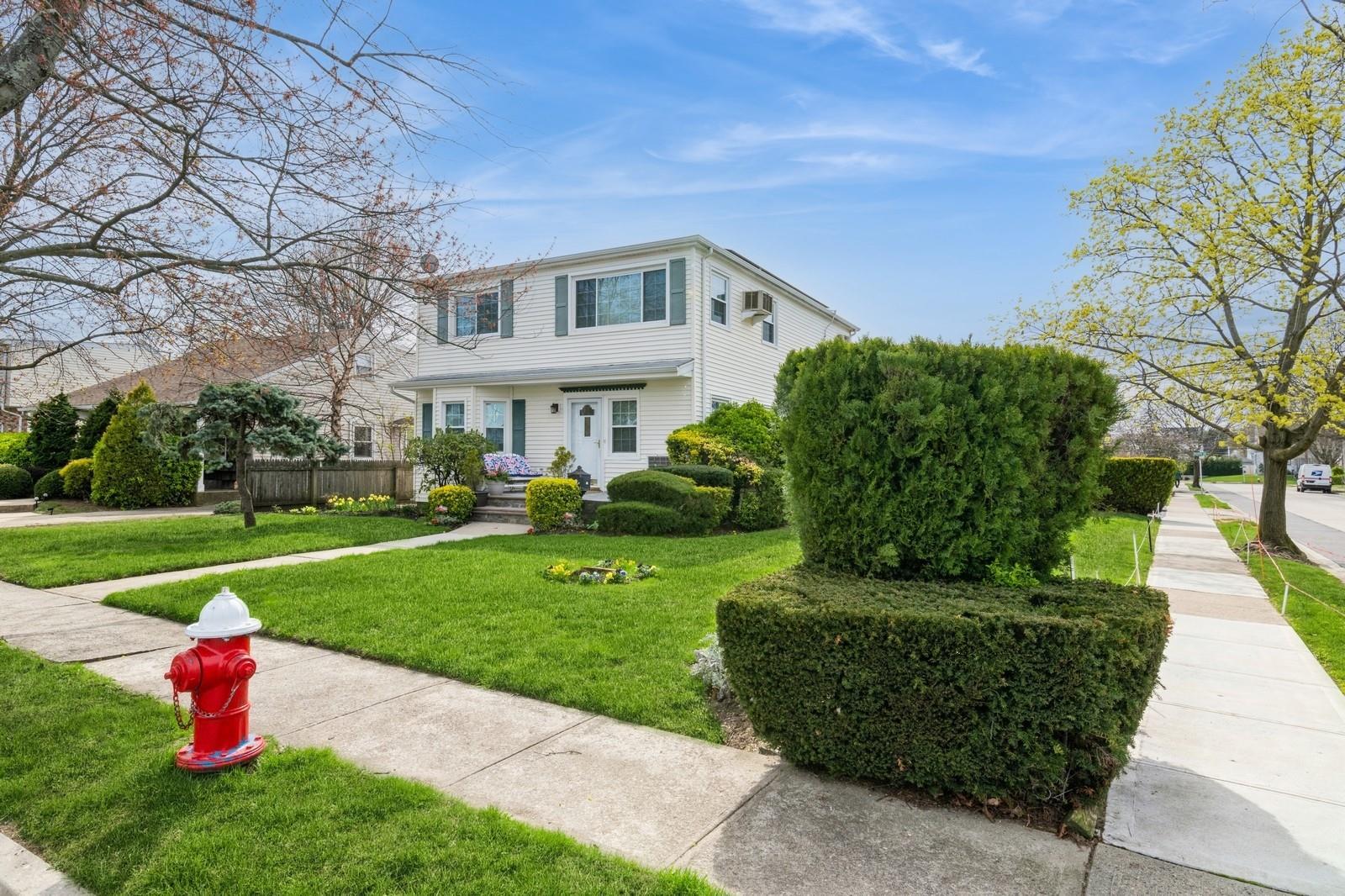 Single Family Stuart  Nassau County, NY 11581, MLS-851993-2