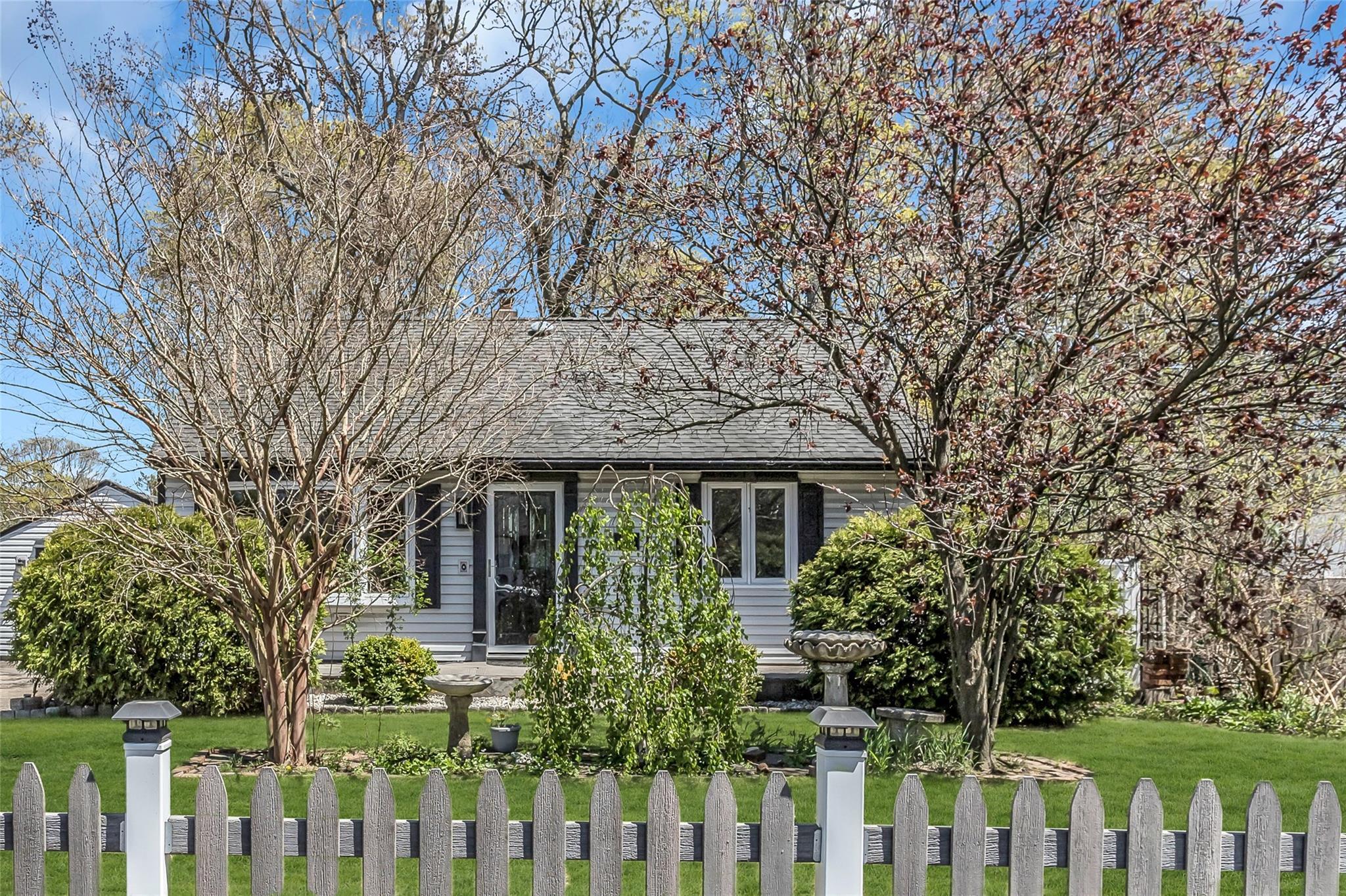 Single Family Noel  Suffolk County, NY 11720, MLS-852005-2