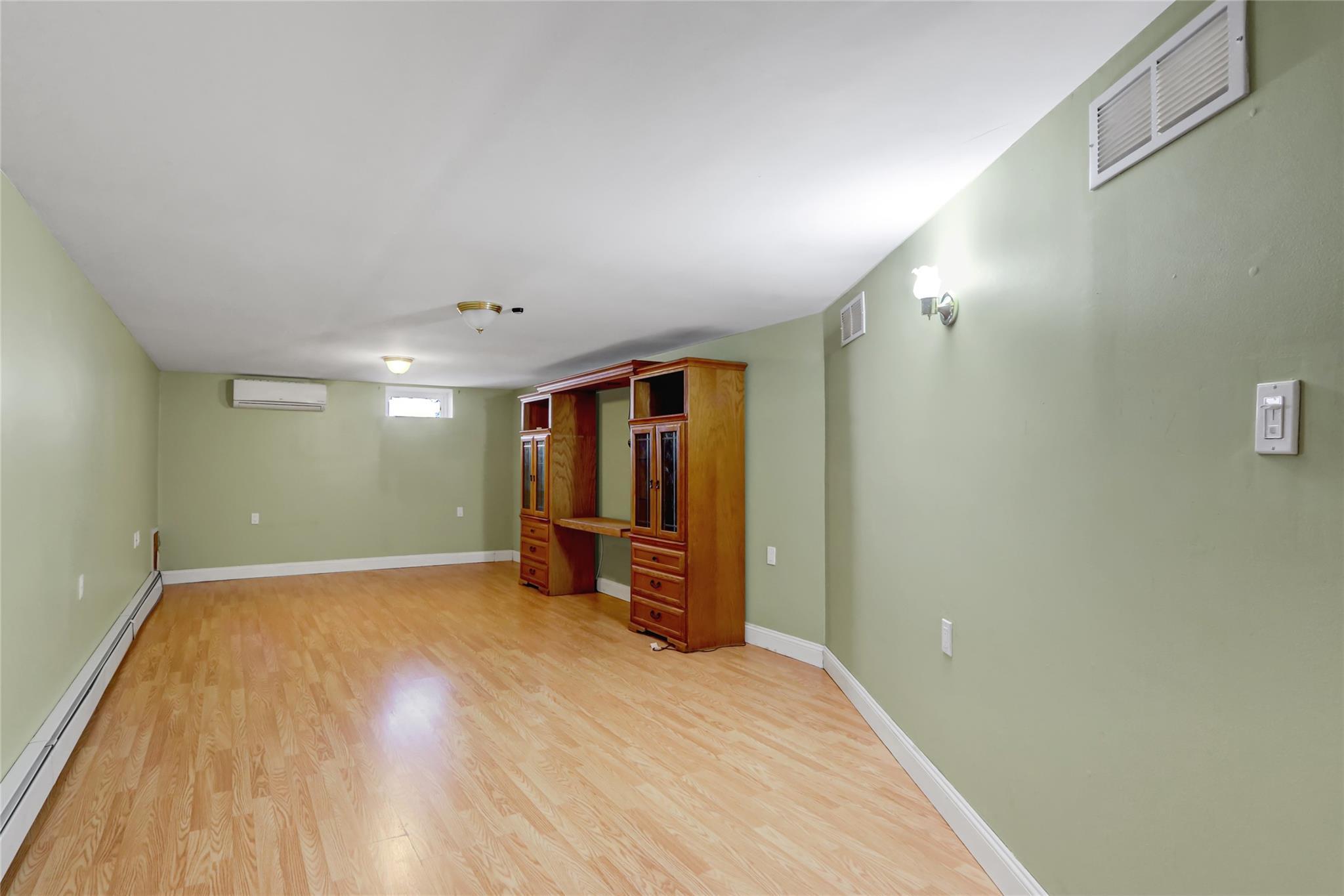 Single Family Fisk  Suffolk County, NY 11742, MLS-852015-18