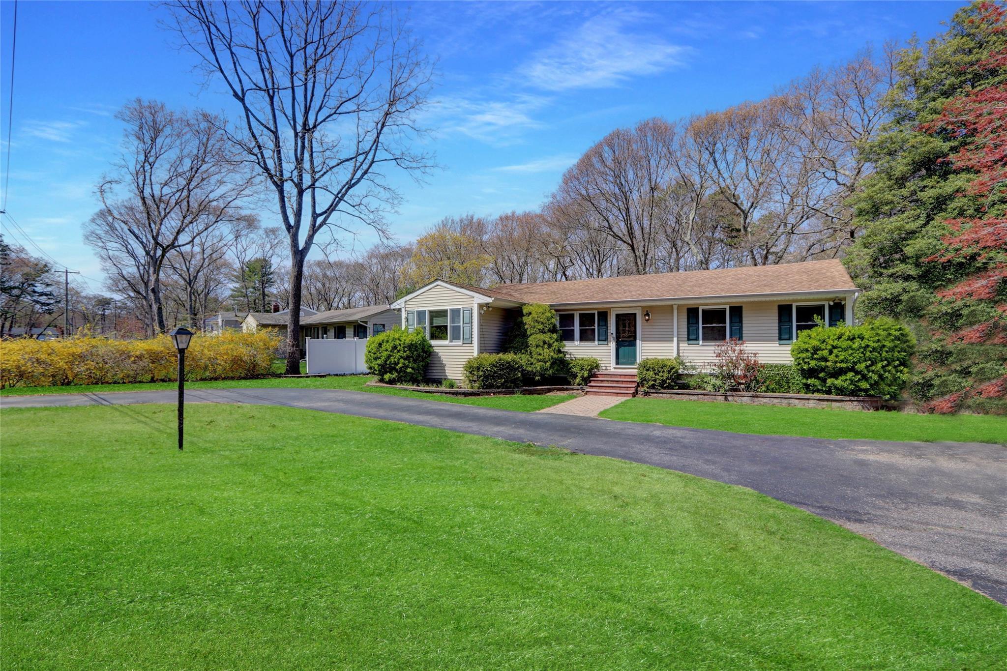 Single Family Fisk  Suffolk County, NY 11742, MLS-852015-22