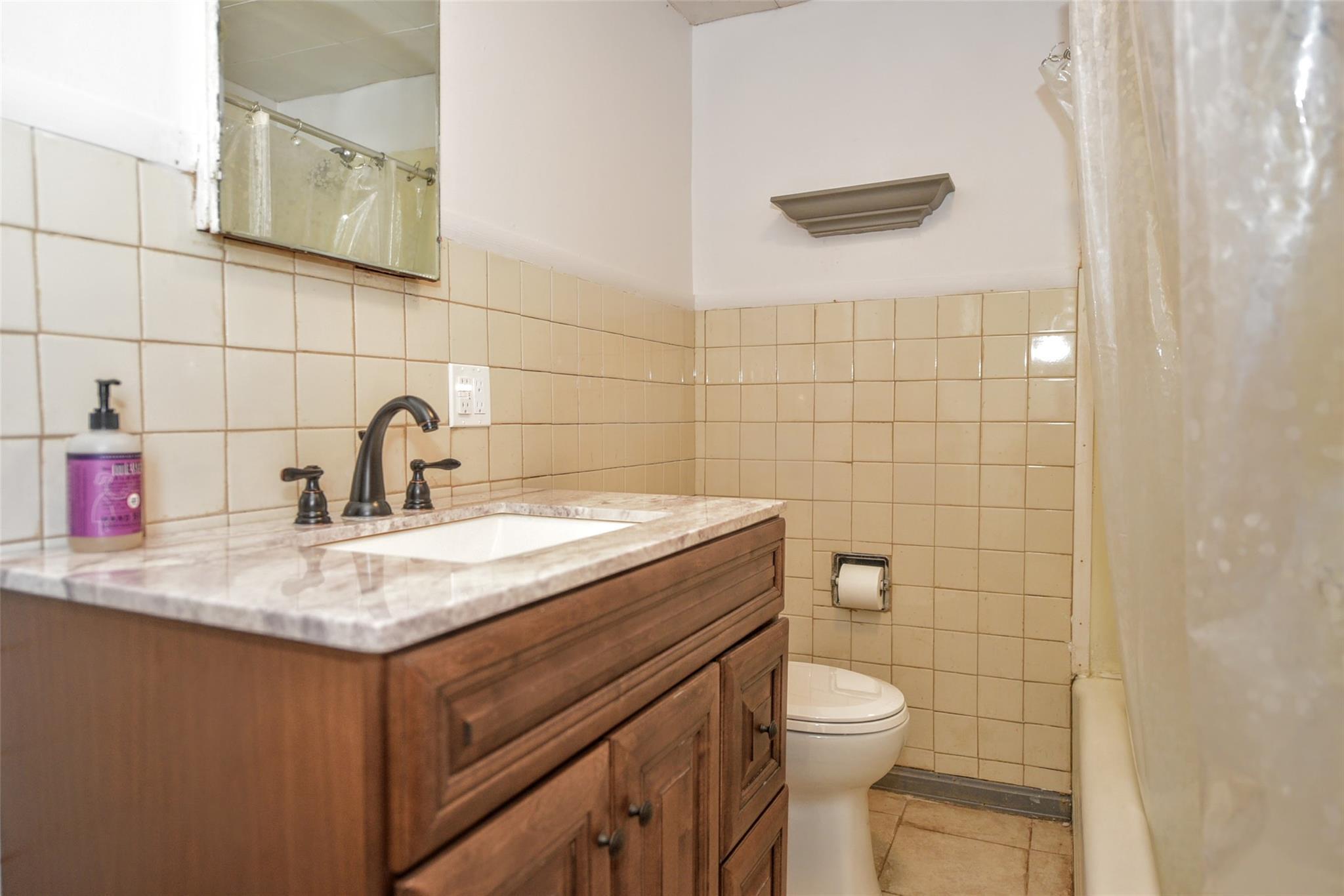 Single Family Roosevelt  Ulster County, NY 12401, MLS-852025-22