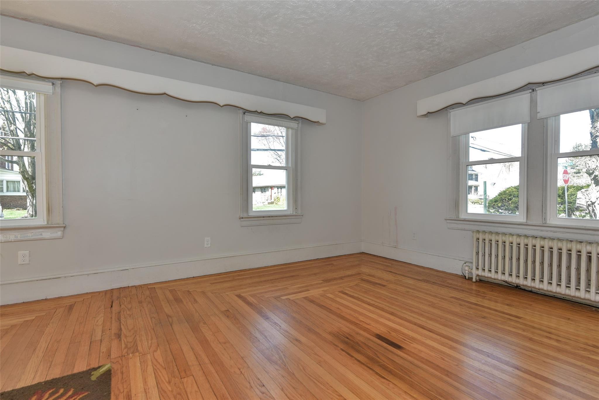 Single Family Roosevelt  Ulster County, NY 12401, MLS-852025-6