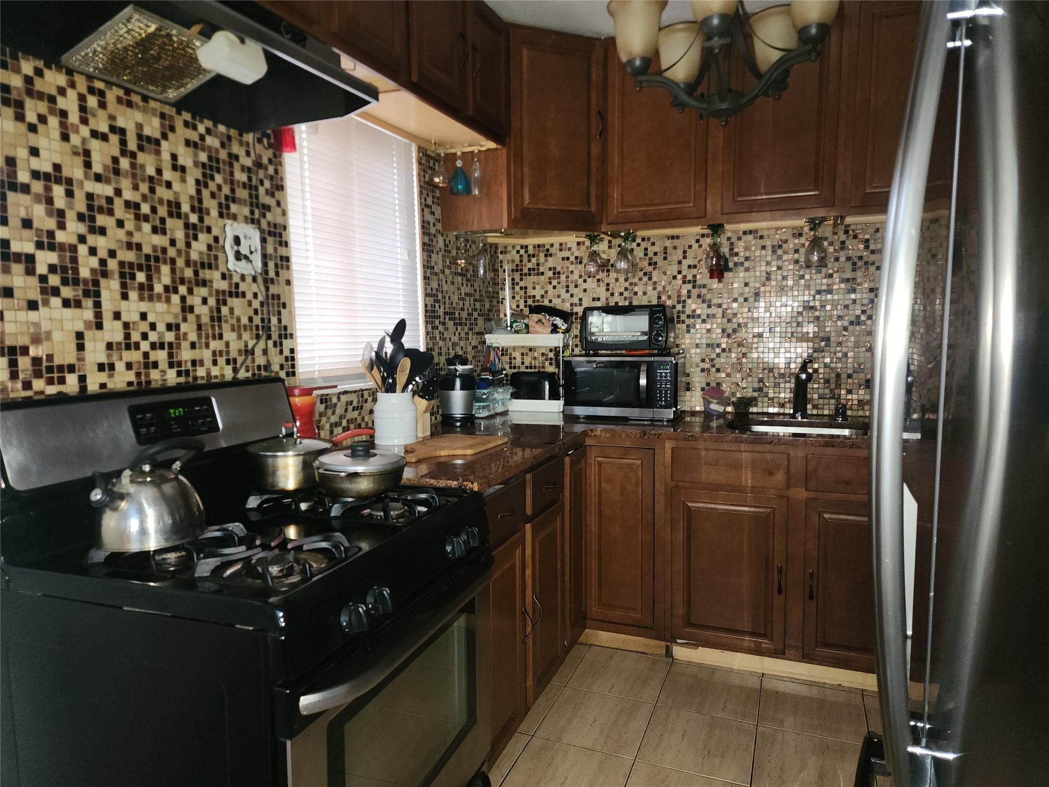 Single Family Francis Lewis  Queens, NY 11411, MLS-852026-4