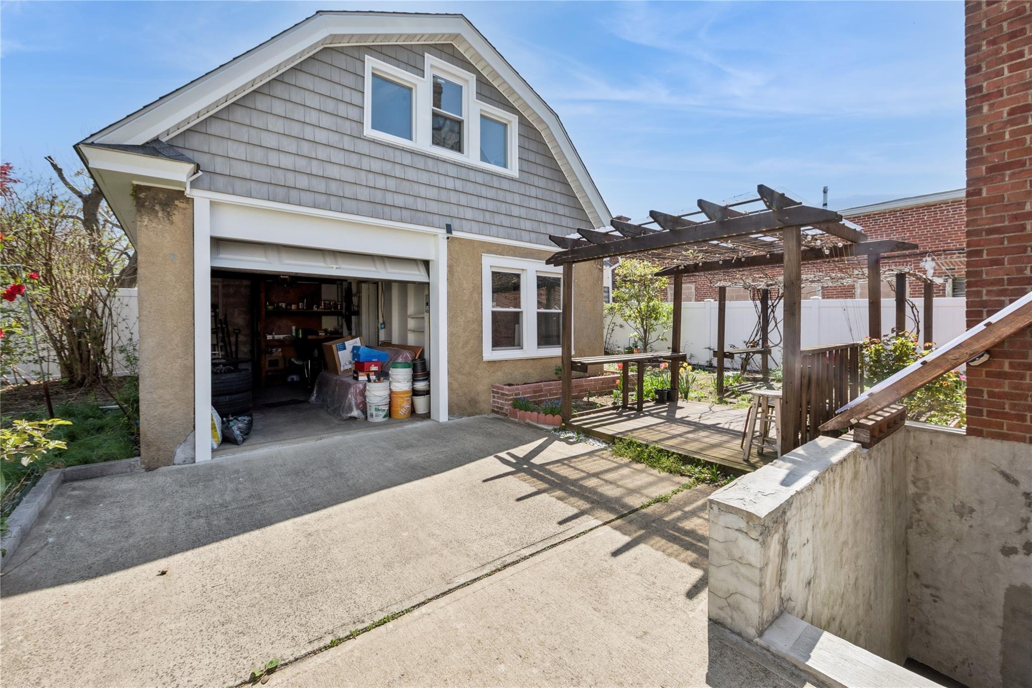 Single Family 10th  Nassau County, NY 11040, MLS-852042-36
