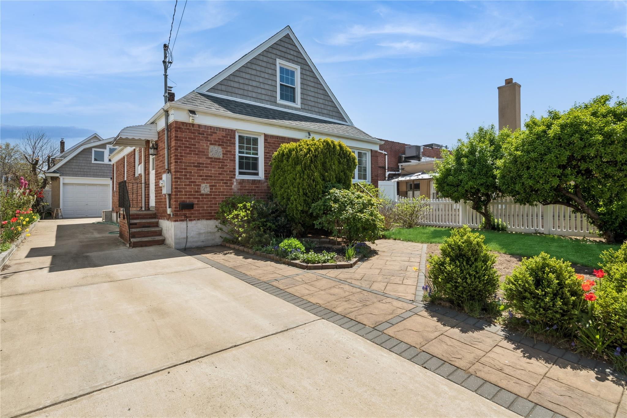 Single Family 10th  Nassau County, NY 11040, MLS-852042-47