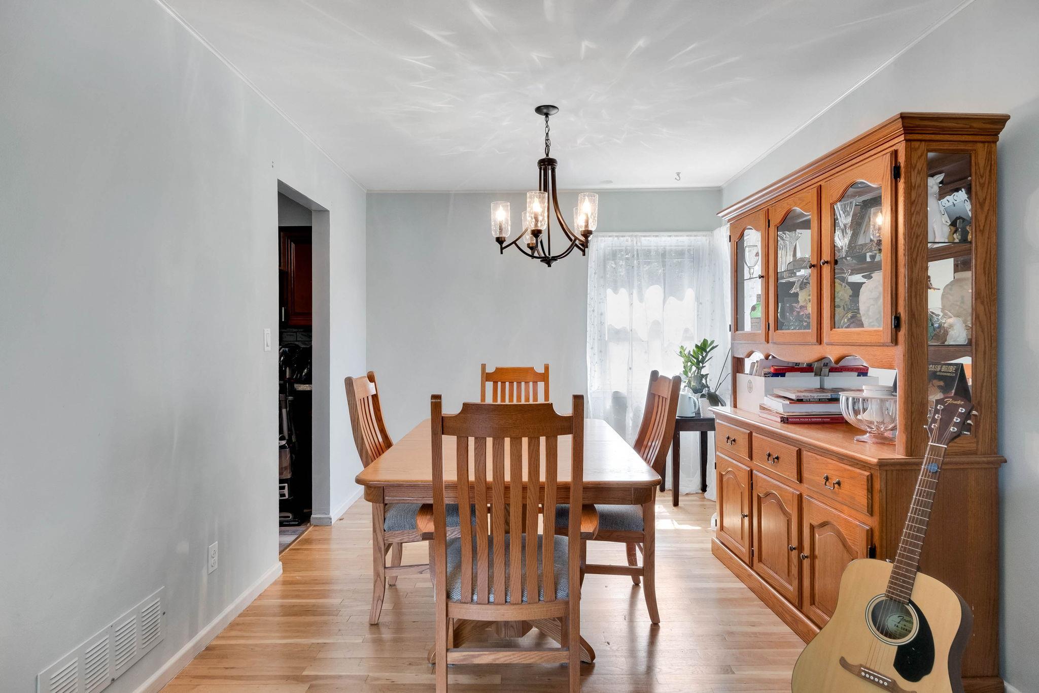 Single Family Hedge  Suffolk County, NY 11720, MLS-852055-10