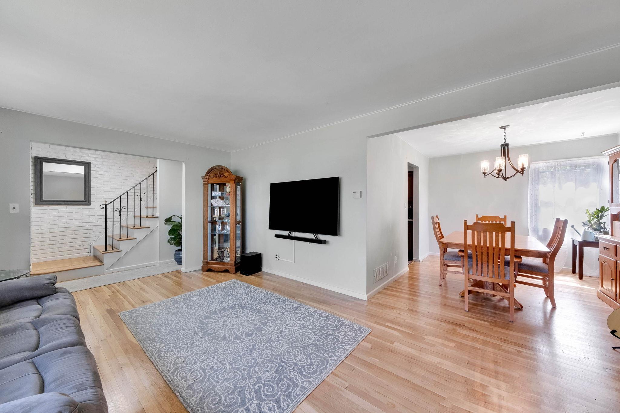 Single Family Hedge  Suffolk County, NY 11720, MLS-852055-9
