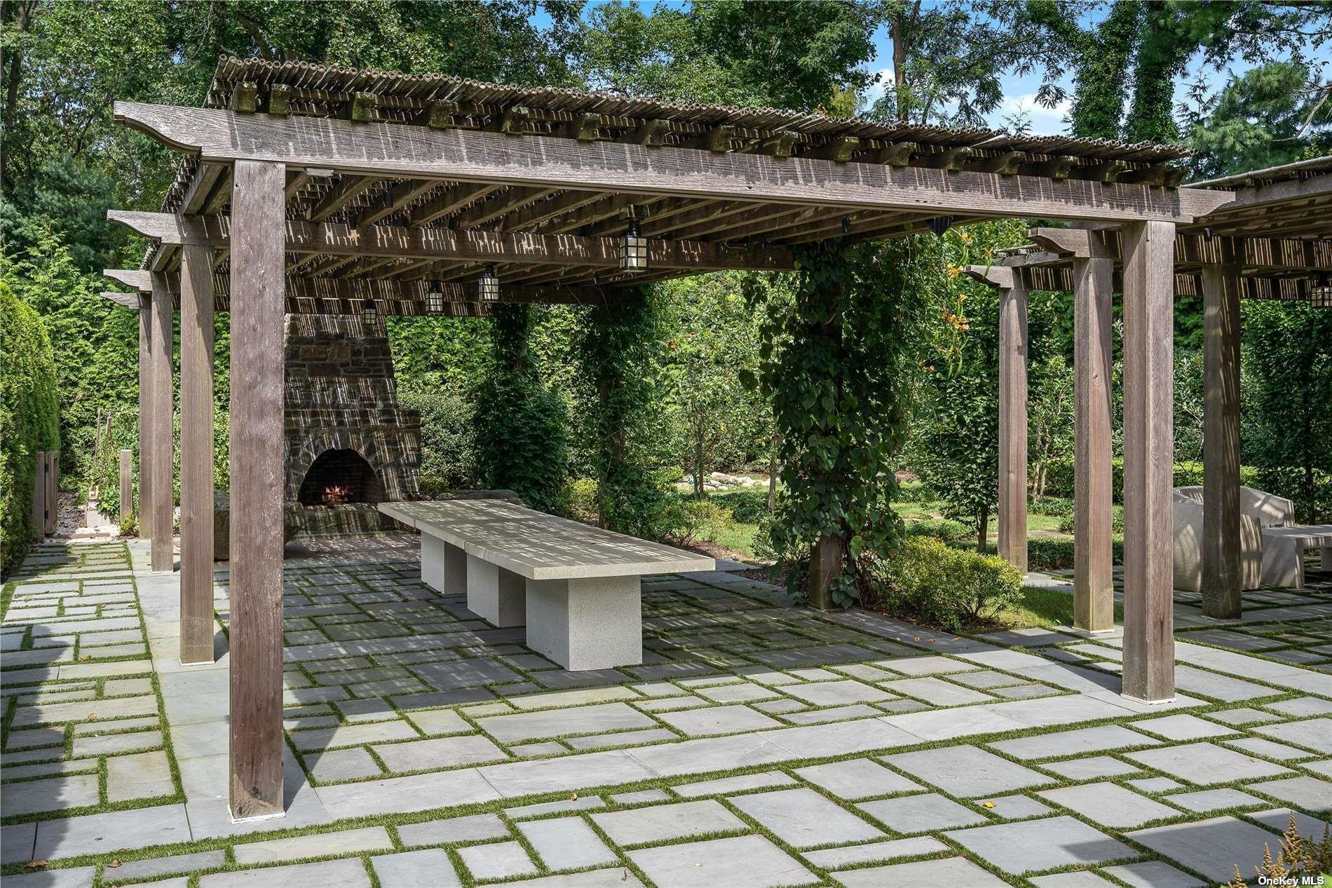 Single Family Duck Pond Nassau County, NY 11560, MLS-852070-27