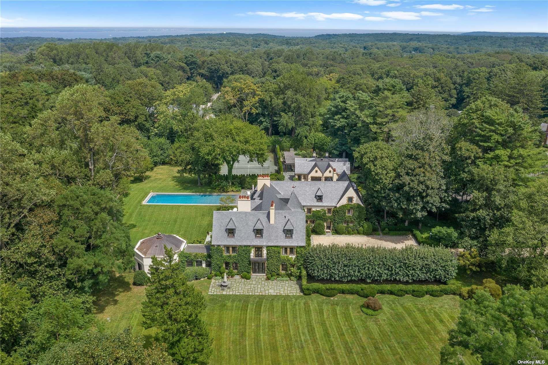 Single Family Duck Pond  Nassau County, NY 11560, MLS-852070-33