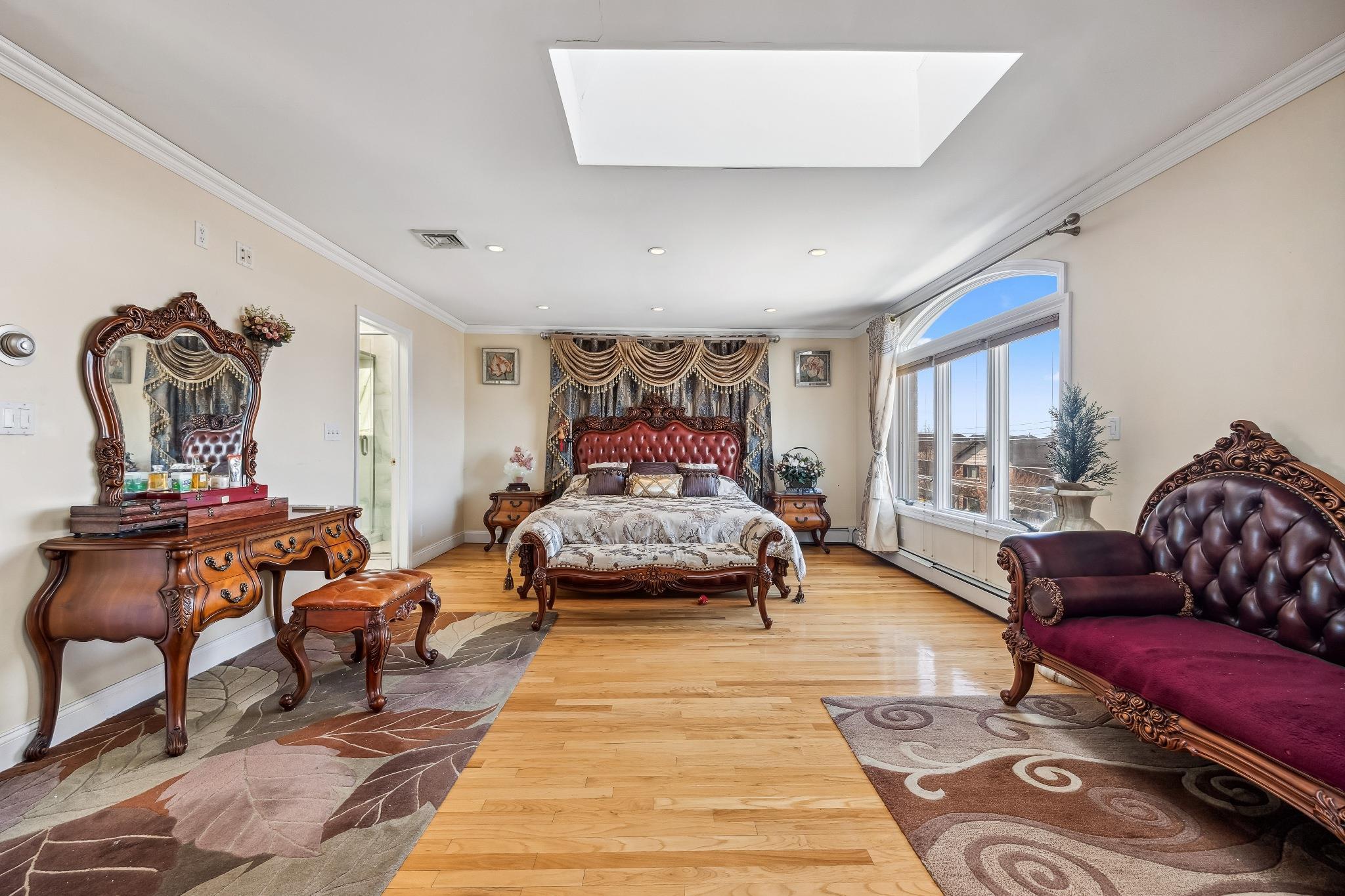 Single Family Riverside  Queens, NY 11357, MLS-852085-16