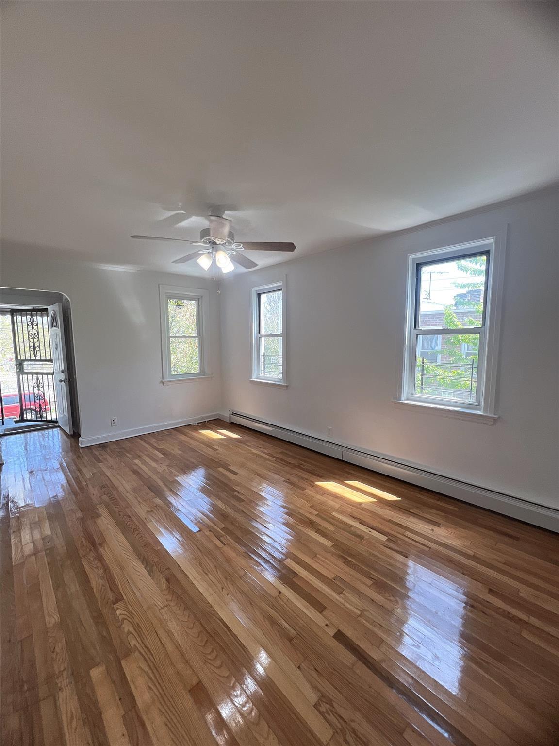 Single Family Colden  Bronx, NY 10462, MLS-852091-4