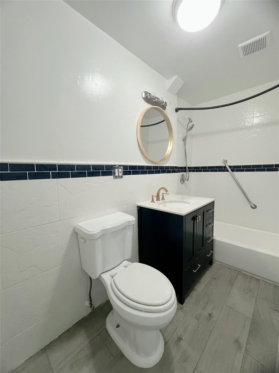 Single Family Colden  Bronx, NY 10462, MLS-852091-6