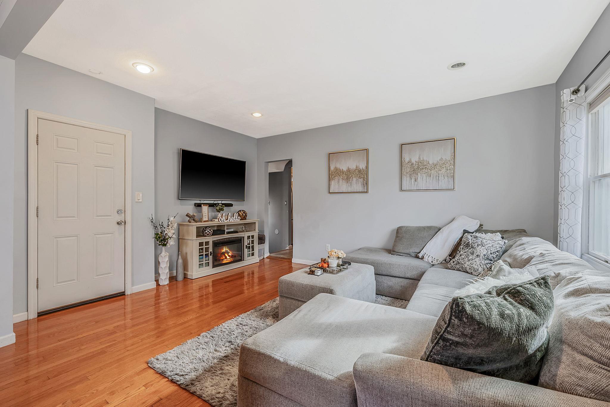 Single Family Pine  Nassau County, NY 11561, MLS-852098-14