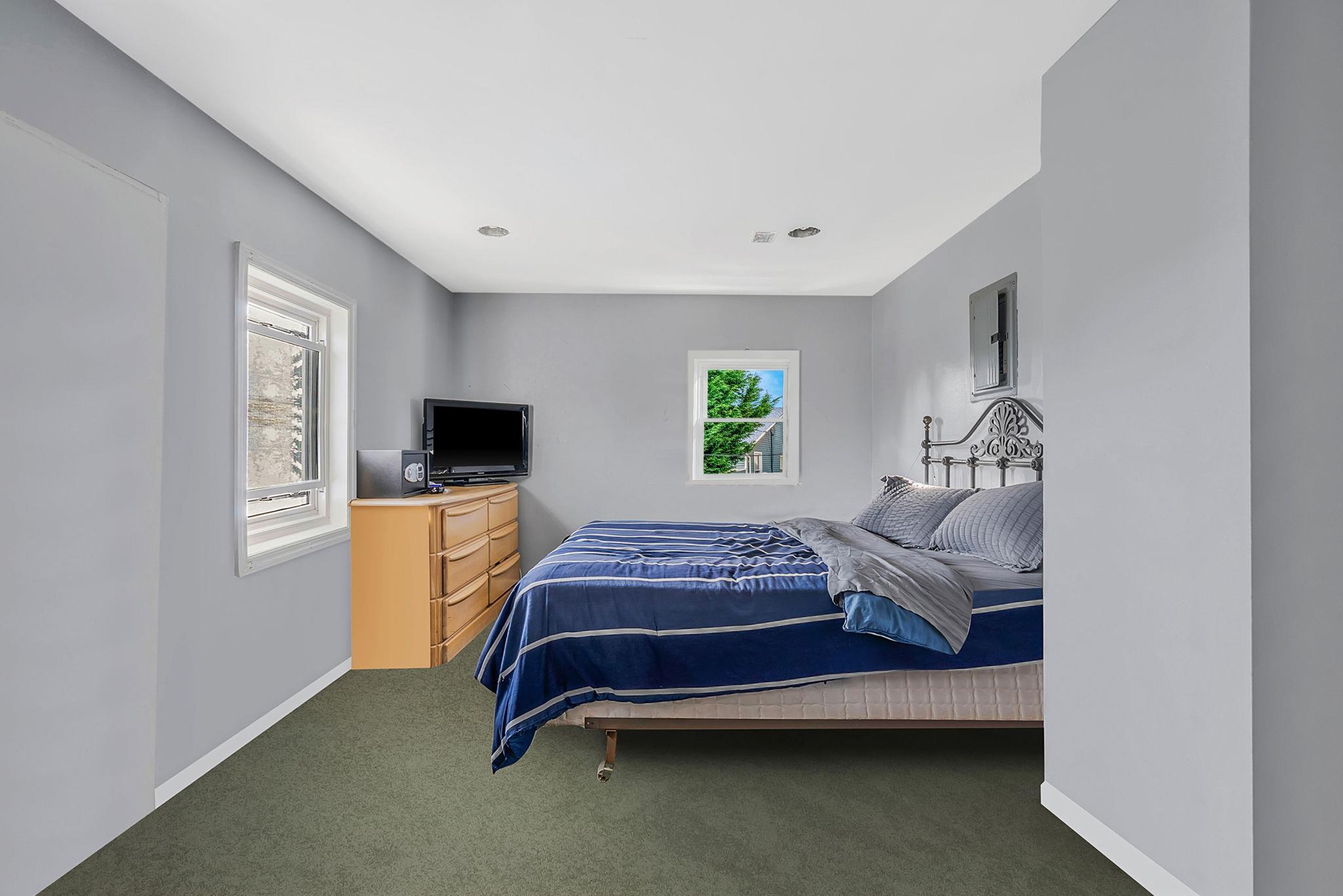 Single Family Pine  Nassau County, NY 11561, MLS-852098-35