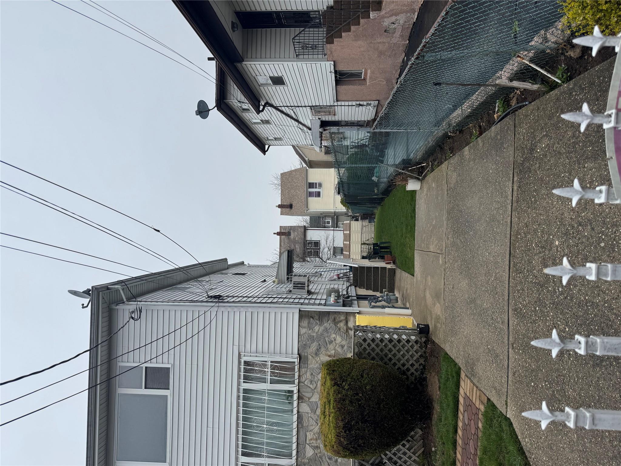 Single Family 115th  Queens, NY 11434, MLS-852110-3