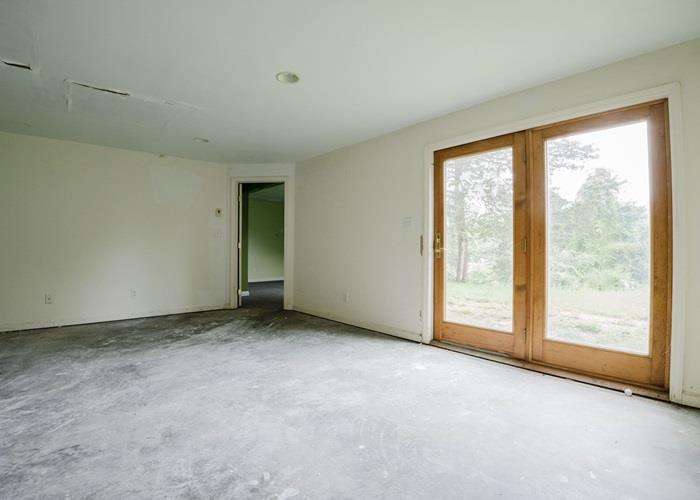 Single Family Cornwell  Dutchess County, NY 12570, MLS-852114-16