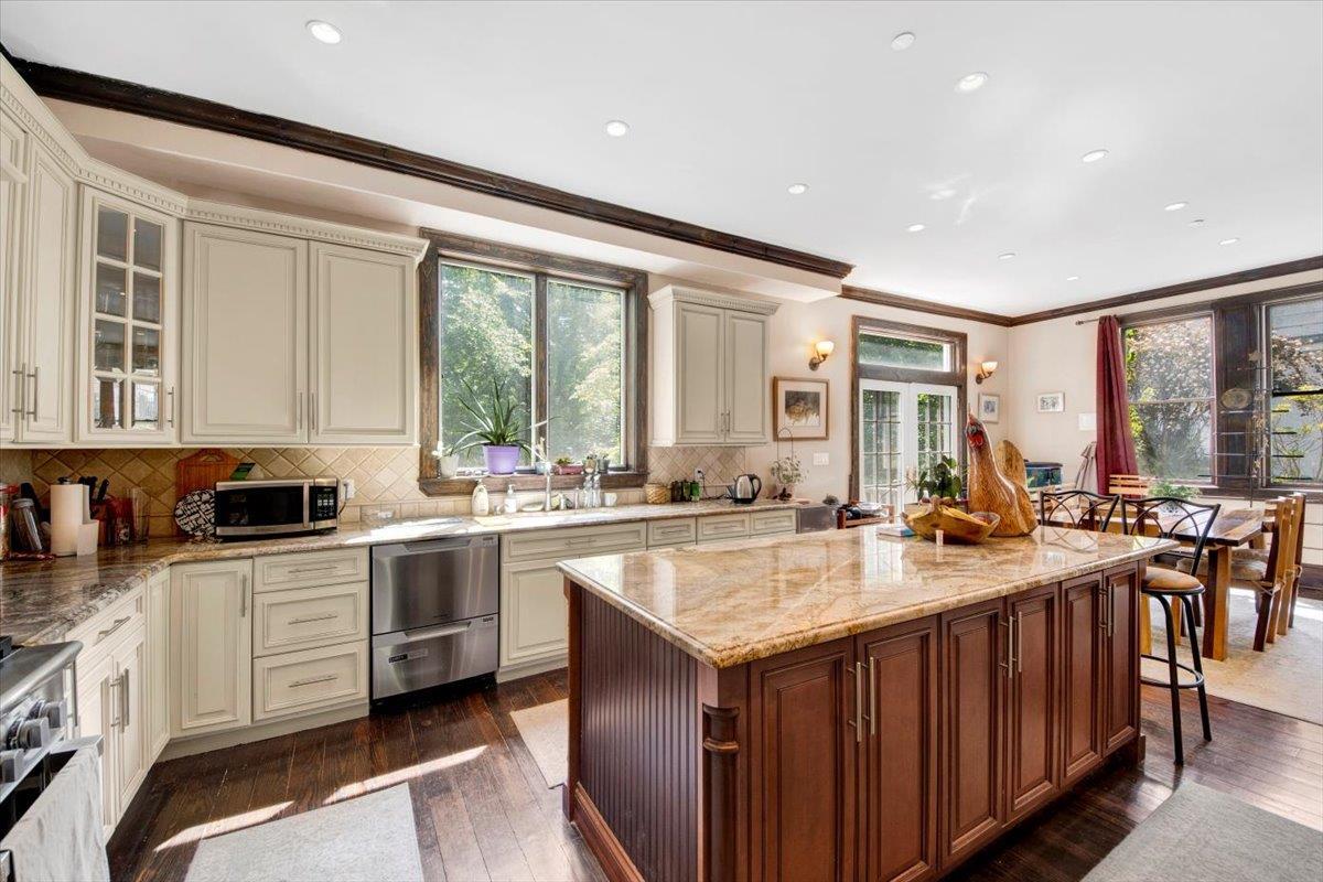 Single Family Sunset  Westchester County, NY 10530, MLS-852129-17