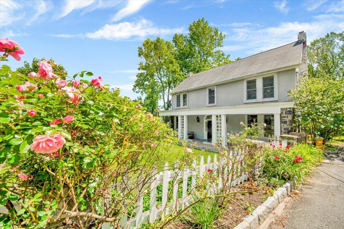 Single Family Sunset  Westchester County, NY 10530, MLS-852129-8