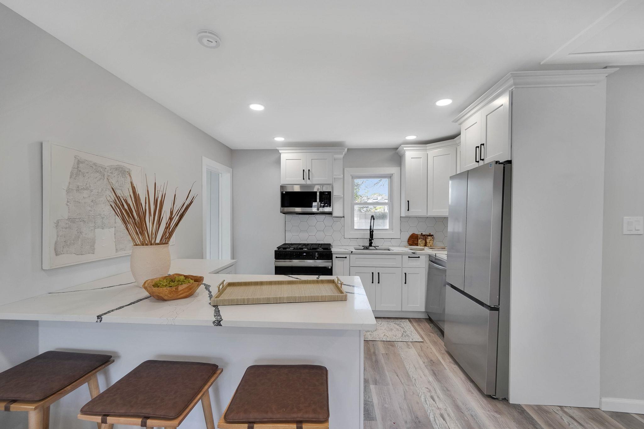 Single Family Lombardy  Suffolk County, NY 11706, MLS-852140-3
