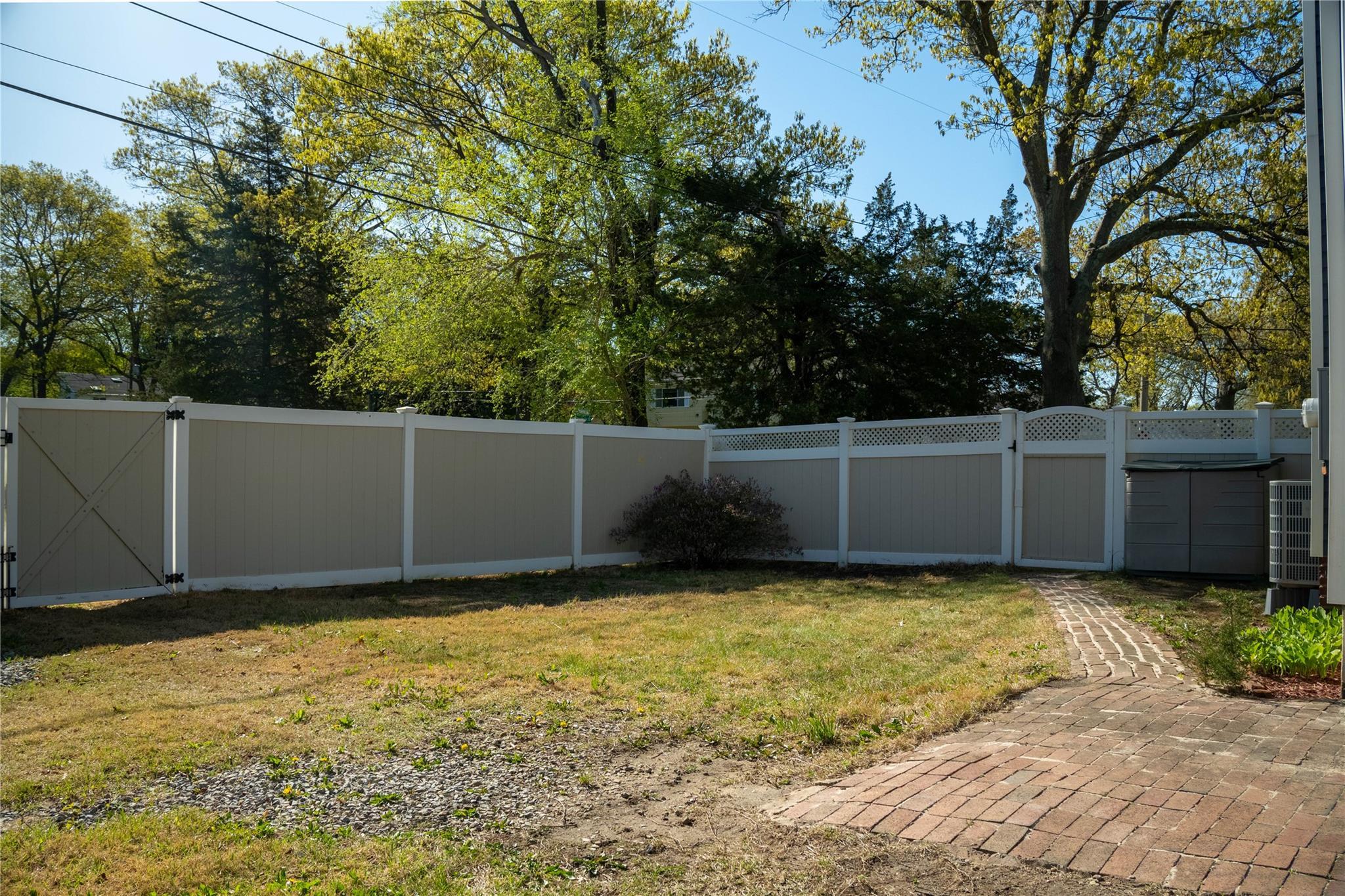 Single Family Amsterdam  Suffolk County, NY 11743, MLS-852155-22
