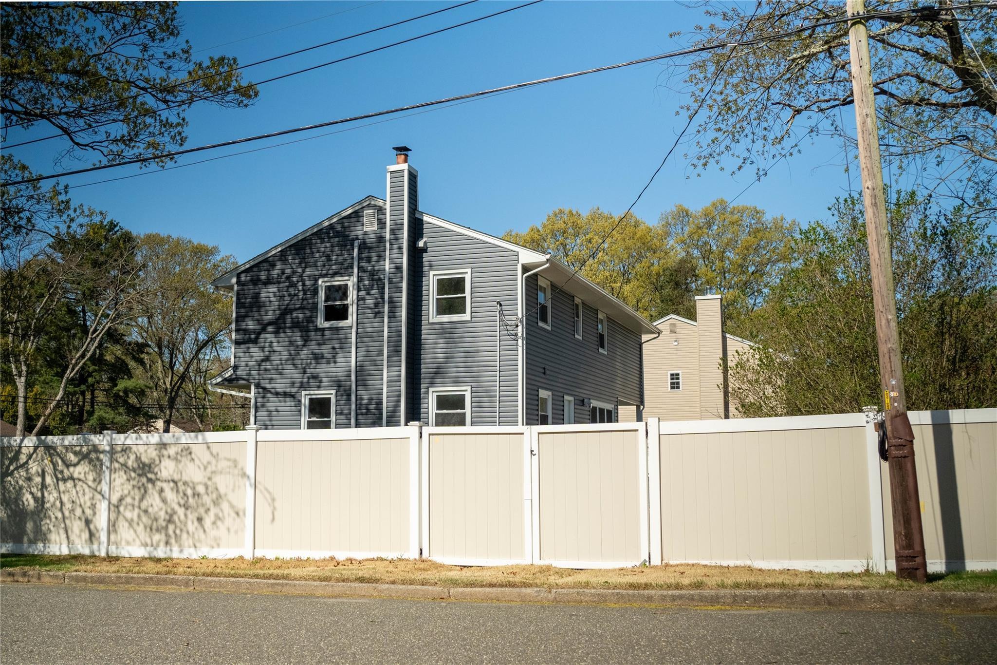Single Family Amsterdam  Suffolk County, NY 11743, MLS-852155-25