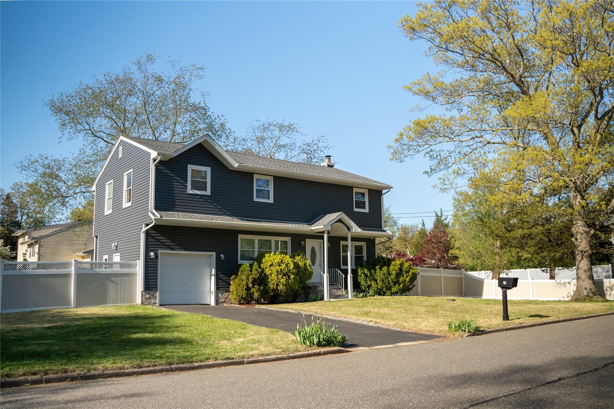Single Family Amsterdam  Suffolk County, NY 11743, MLS-852155-3
