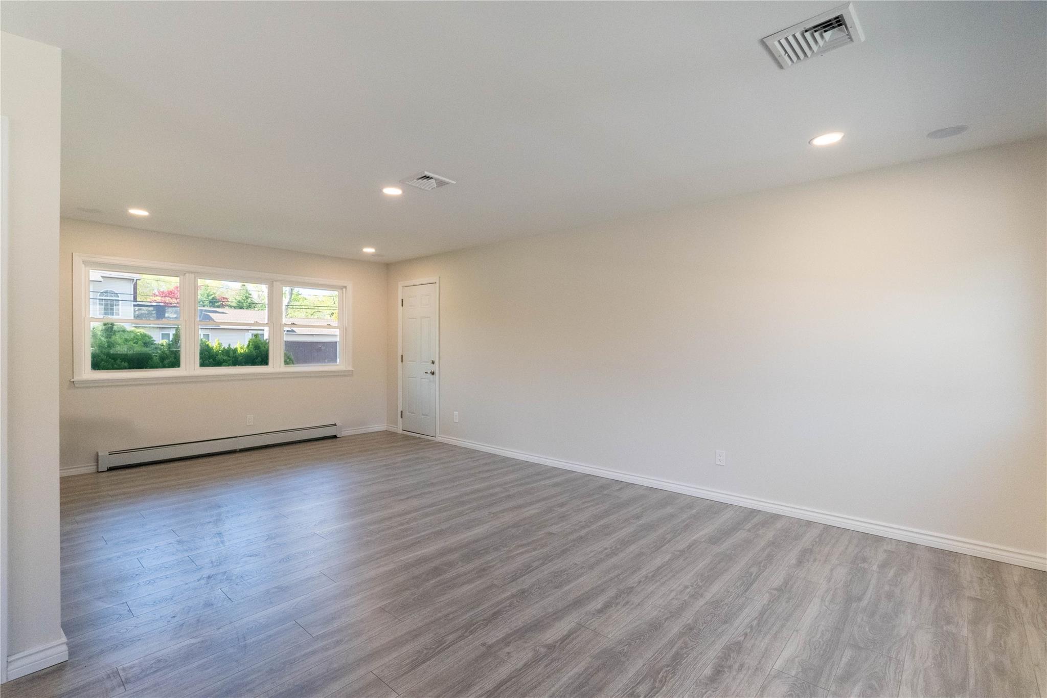 Single Family Amsterdam  Suffolk County, NY 11743, MLS-852155-5