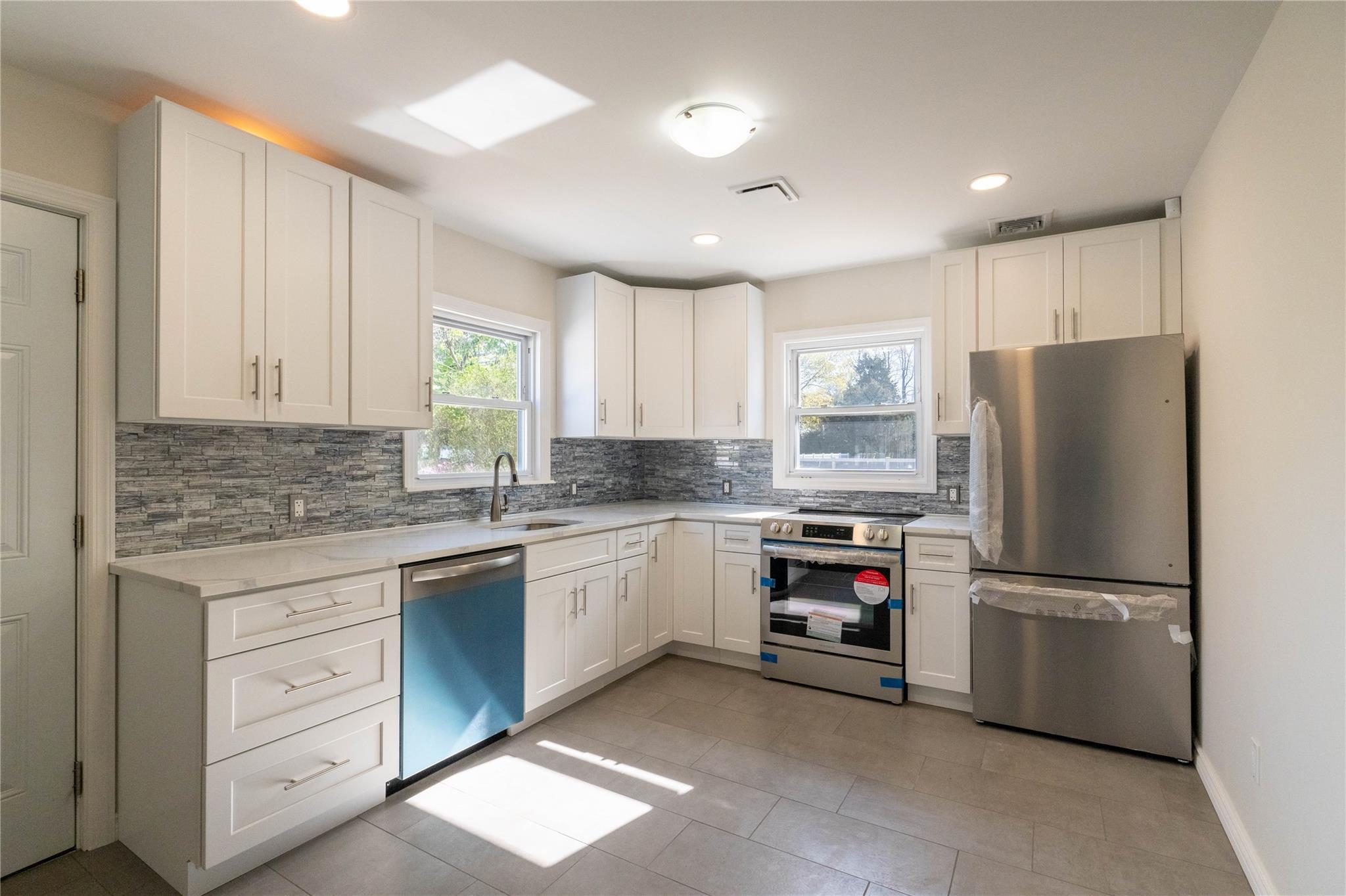 Single Family Amsterdam  Suffolk County, NY 11743, MLS-852155-9
